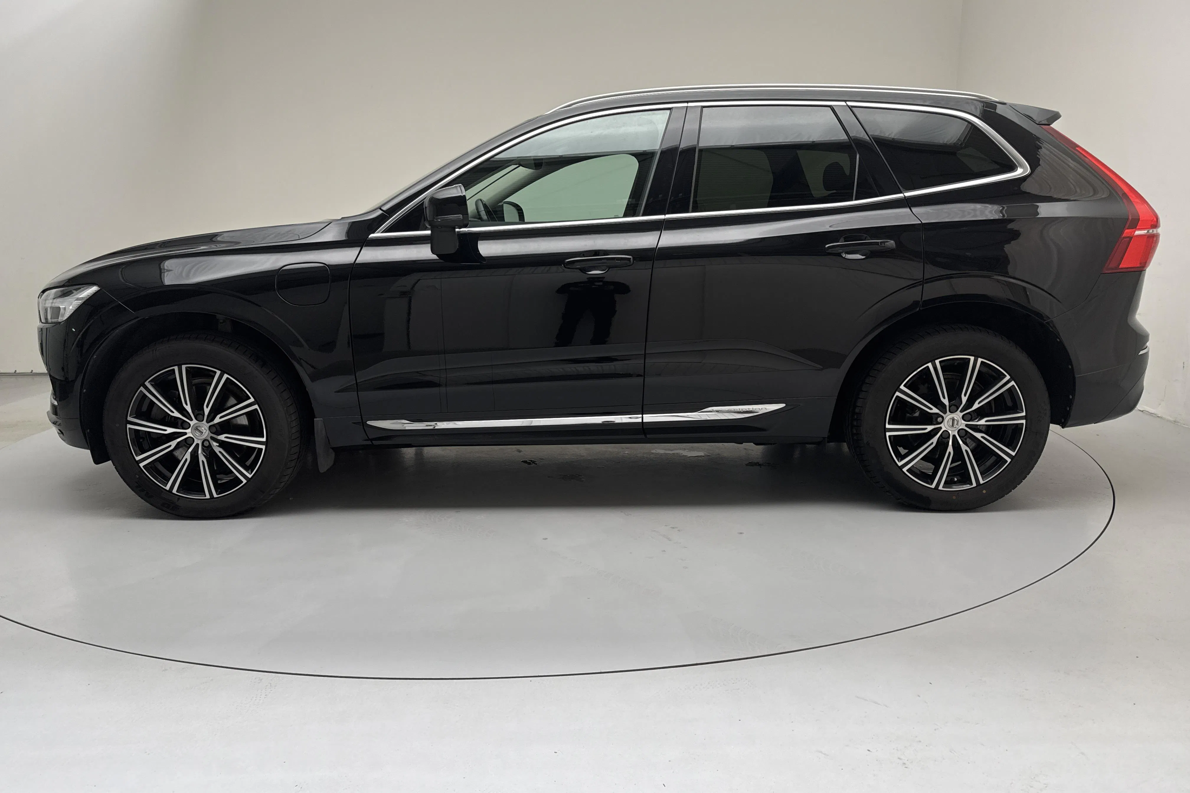 Presentation photo 2 of 19: Volvo XC60 T8 AWD Recharge (390hk) - 149 900 km - Automatic - black - 2020