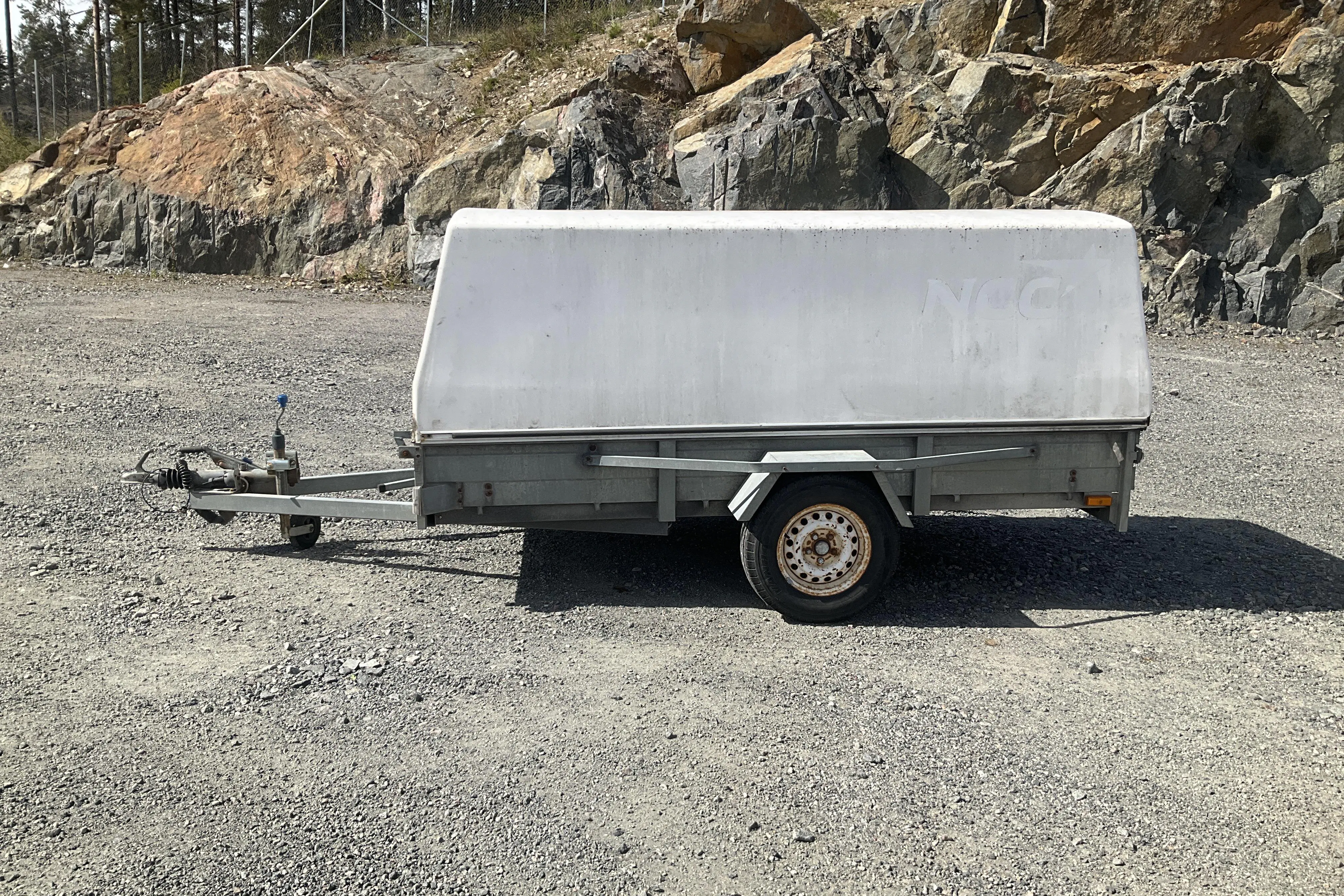 Presentationsfoto 2 av 8: SävsjöSläpet SSEL 1000-N Kåpsläpvagn Släpvagn - 0 km - grå - 2004