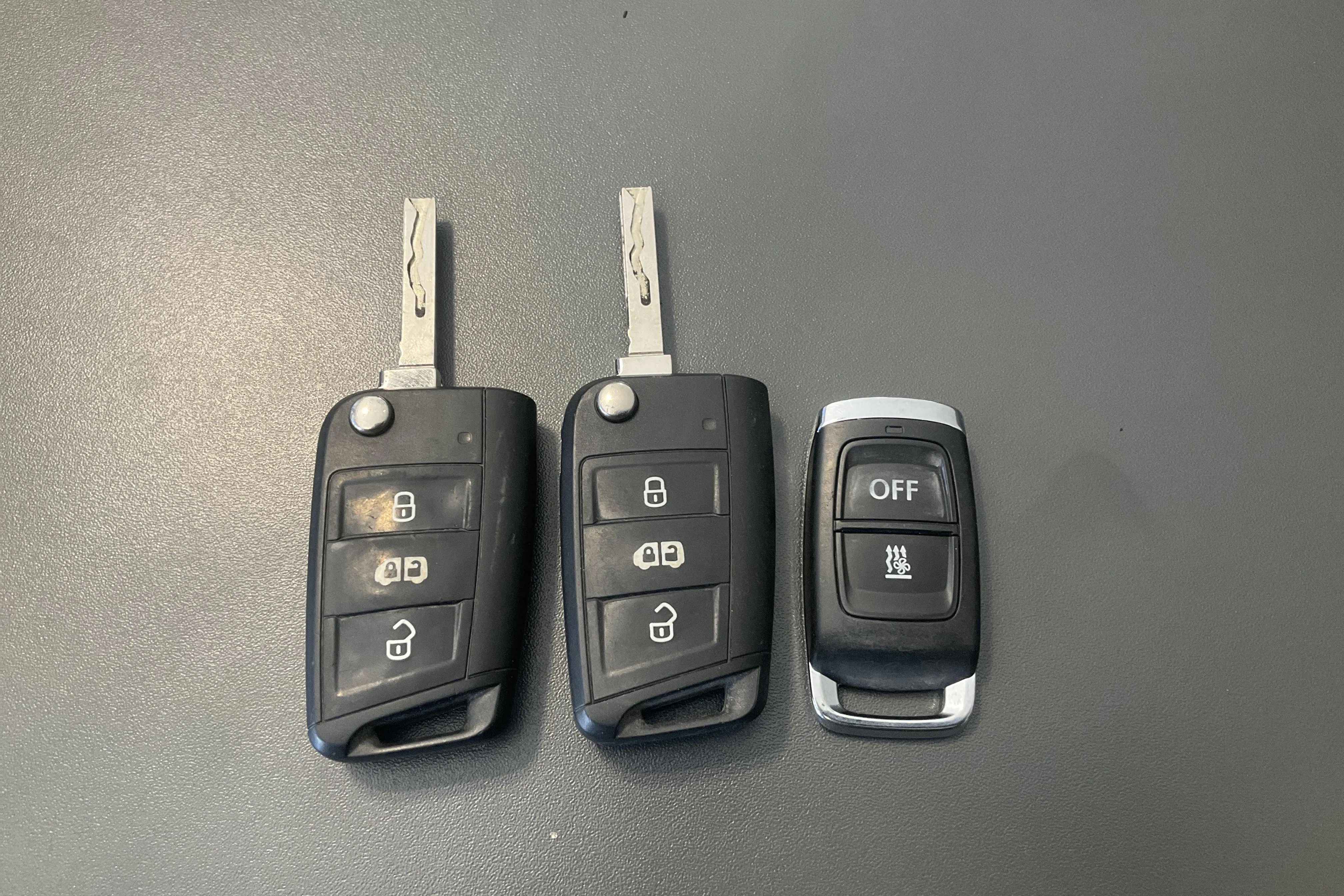 Presentationsfoto 21 av 21: VW Transporter T6 2.0 TDI BMT Skåp (150hk) - 6 235 mil - Automat - vit - 2021