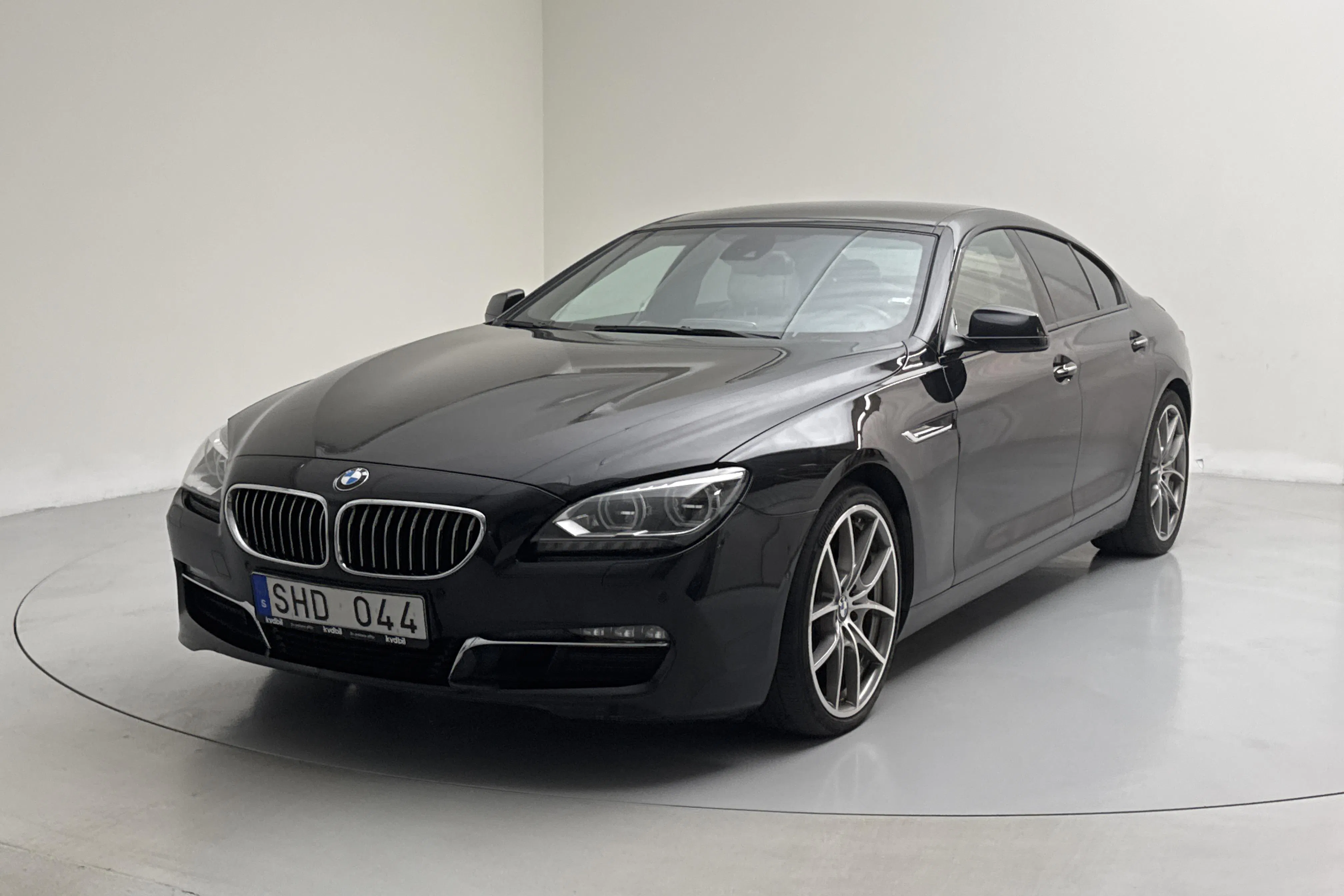 Presentationsfoto 1 av 15: BMW 640d Gran Coupé, F06 (313hk) - 13 227 mil - Automat - svart - 2012