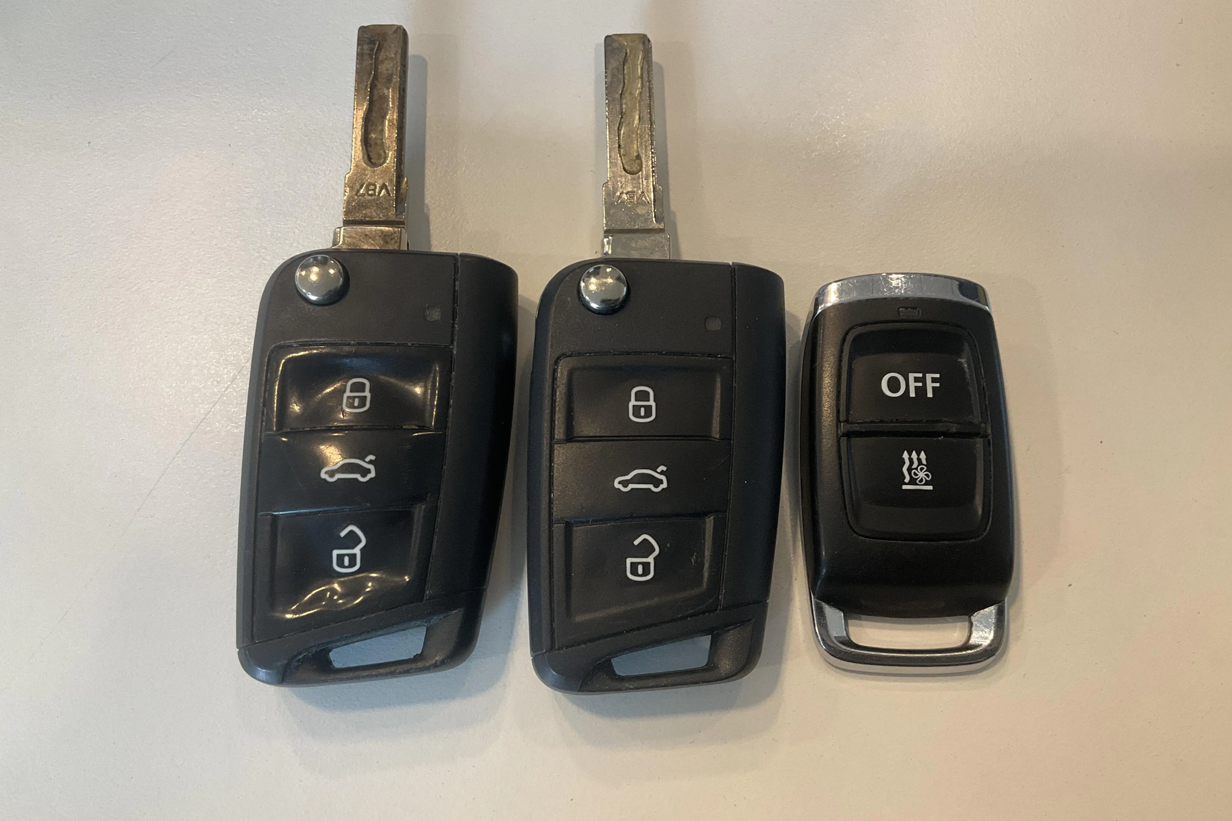 Presentationsfoto 17 av 17: VW Golf VII 1.4 TGI BlueMotion Sportscombi (110hk) - 12 155 mil - Automat - Mörkgrå - 2018