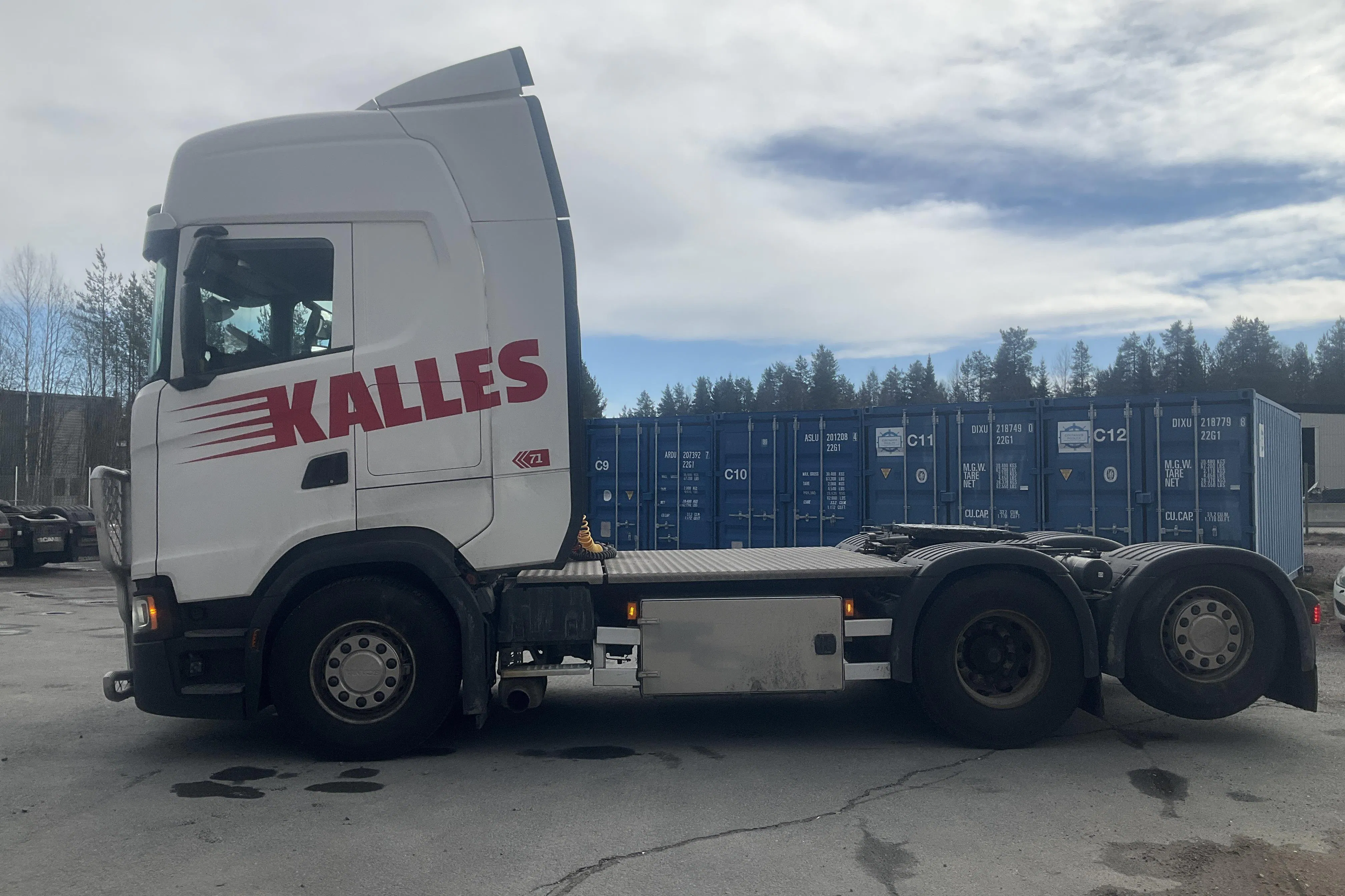 Presentationsfoto 2 av 54: SCANIA S450A 6X2 NB - 59 066 km - Automat - vit - 2021