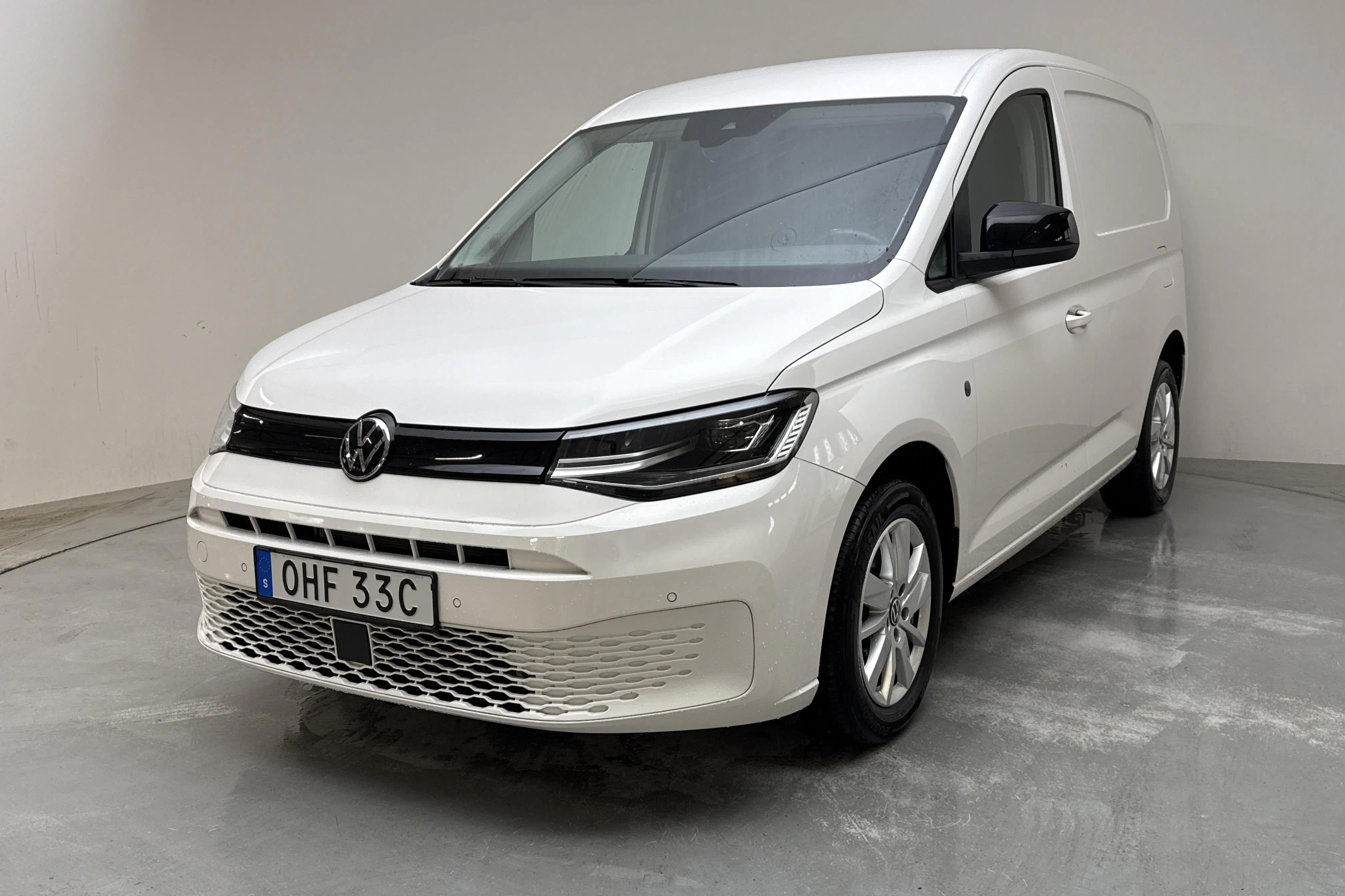 Presentation photo 1 of 13: VW Caddy Cargo 2.0 TDI Skåp (122hk) - 41 500 km - Automatic - white - 2022