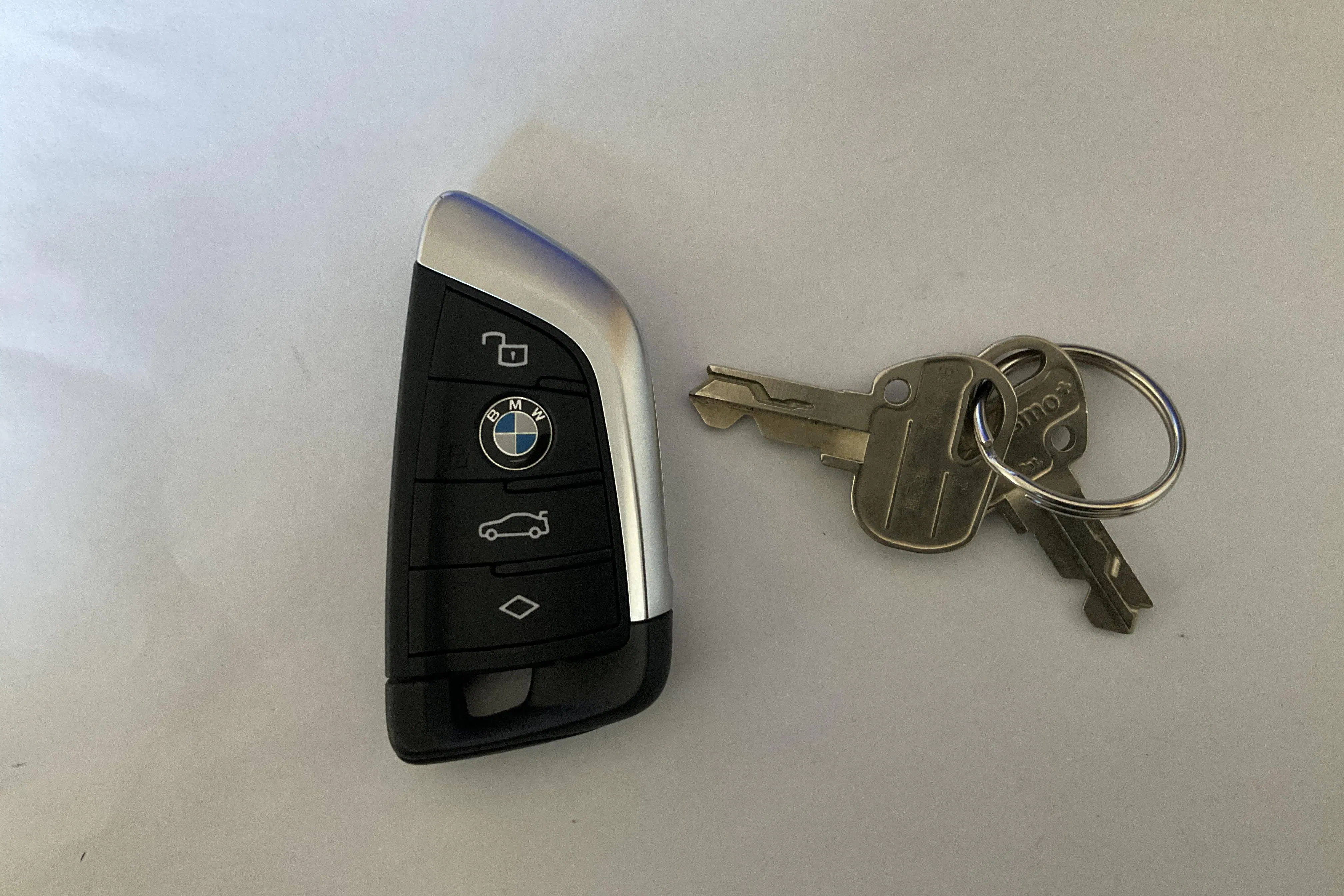 Presentationsfoto 18 av 18: BMW i4 M50 xDrive LCI, G26 (544hk) - 1 566 mil - Automat - blå - 2025