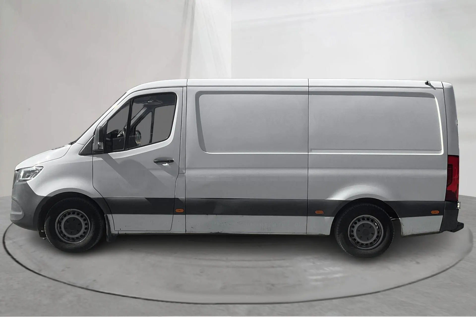 Presentation photo 2 of 13: Mercedes Sprinter 316 CDI Skåp RWD (163hk) - 185 700 km - Manual - white - 2019