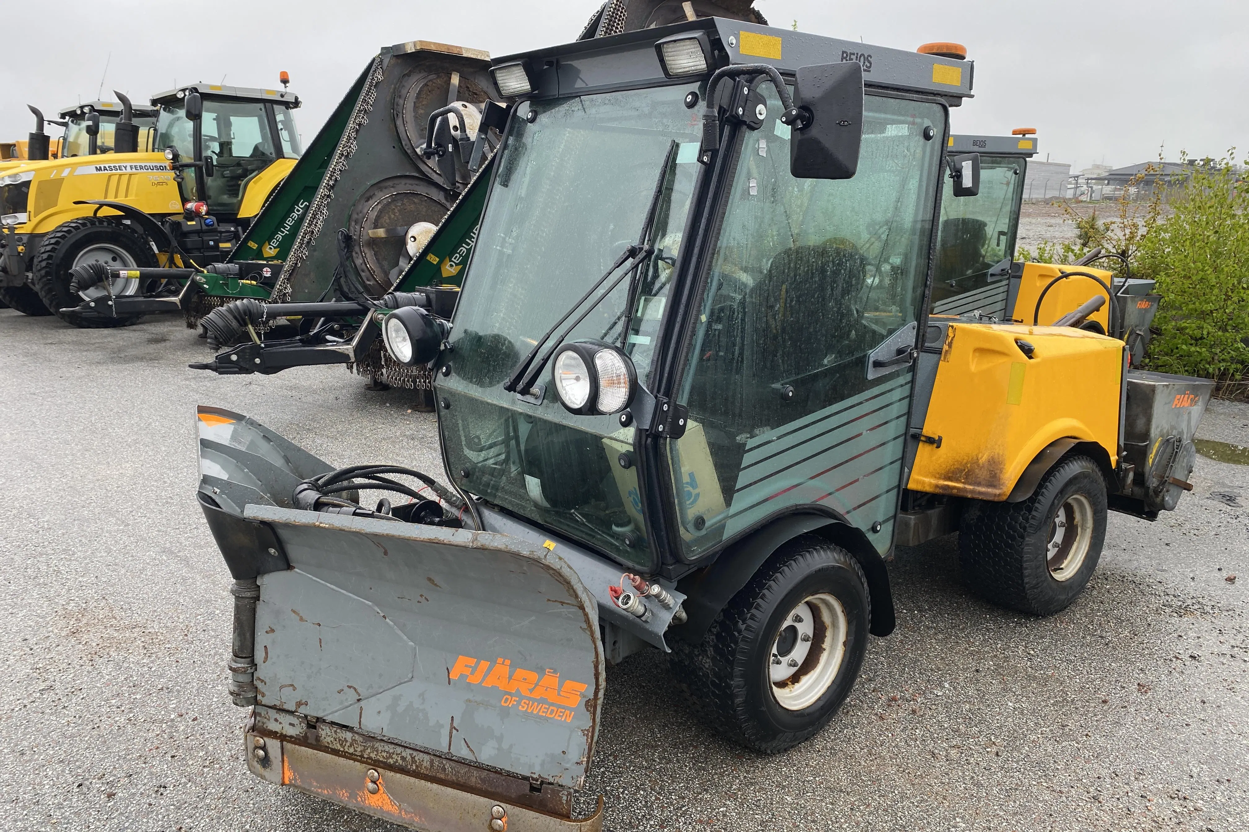 Presentation photo 1 of 31: BELOS TRANSPRO 4560 med vikplog & spridare - 0 km - Automatic - 2014