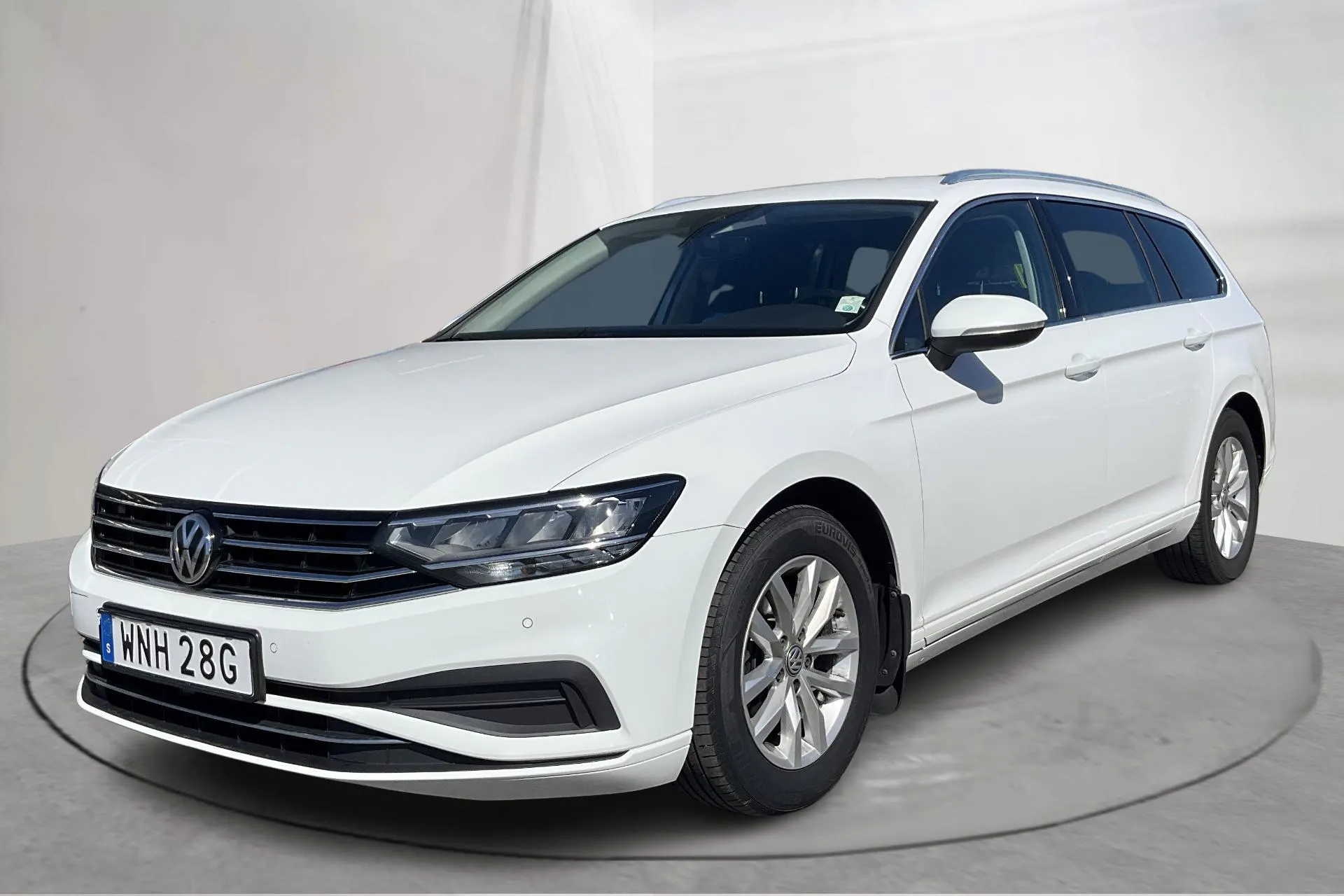 Presentation photo 1 of 16: VW Passat 1.5 TSI Sportscombi (150hk) - 160 990 km - Automatic - white - 2020