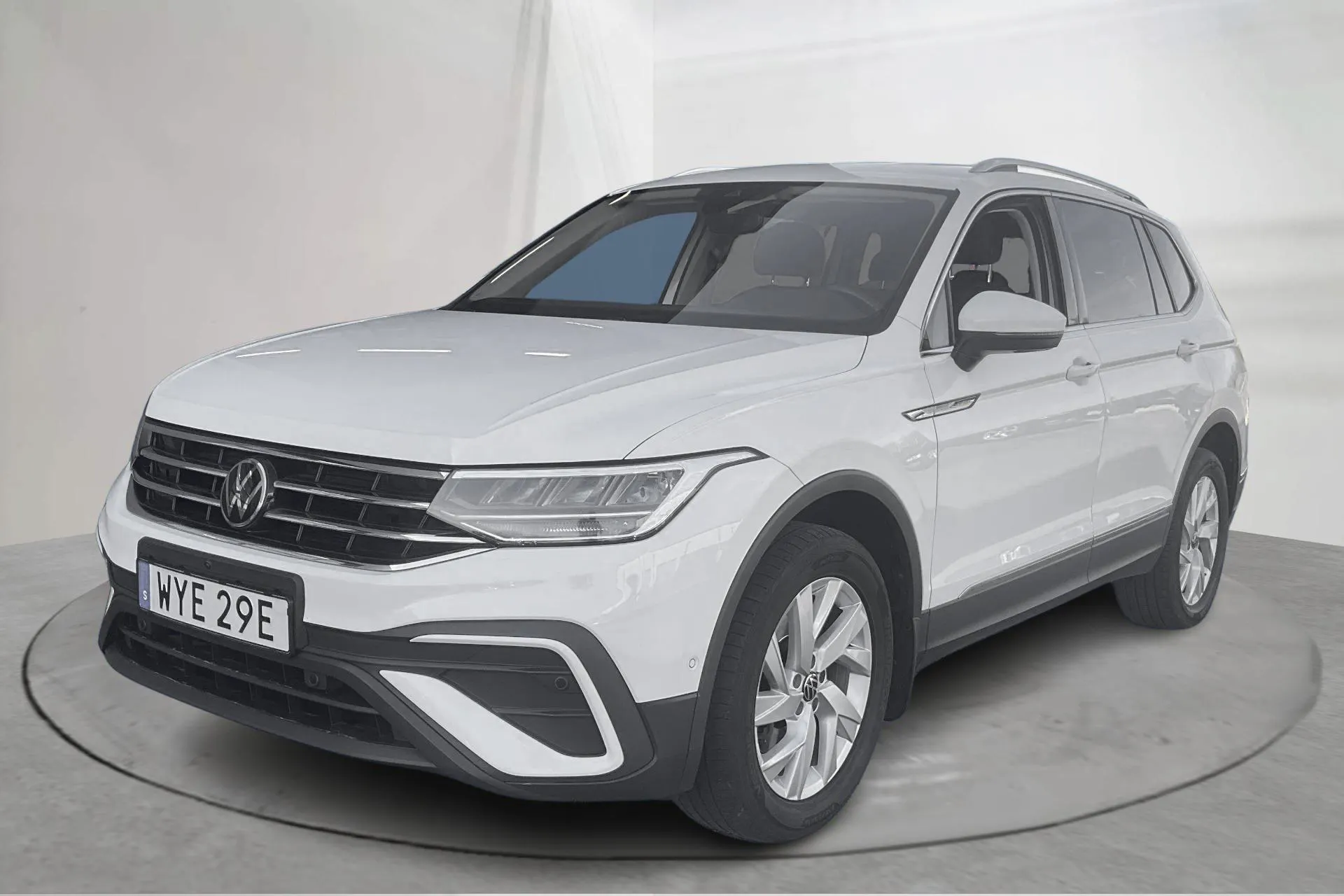 Presentation photo 1 of 20: VW Tiguan Allspace 2.0 TSI 4MOTION (190hk) - 105 470 km - Automatic - white - 2022