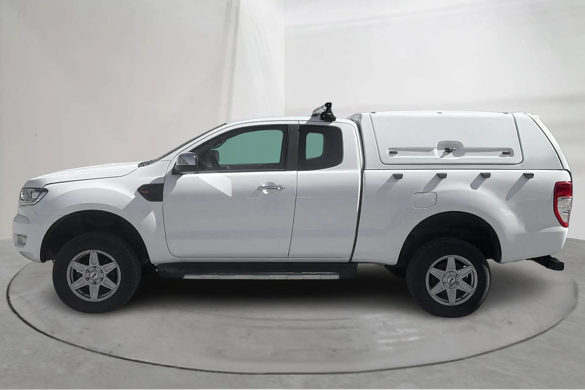 Presentationsfoto 2 av 11: Ford Ranger 2.2 TDCi 4WD (160hk) - 8 448 mil - Manuell - vit - 2018
