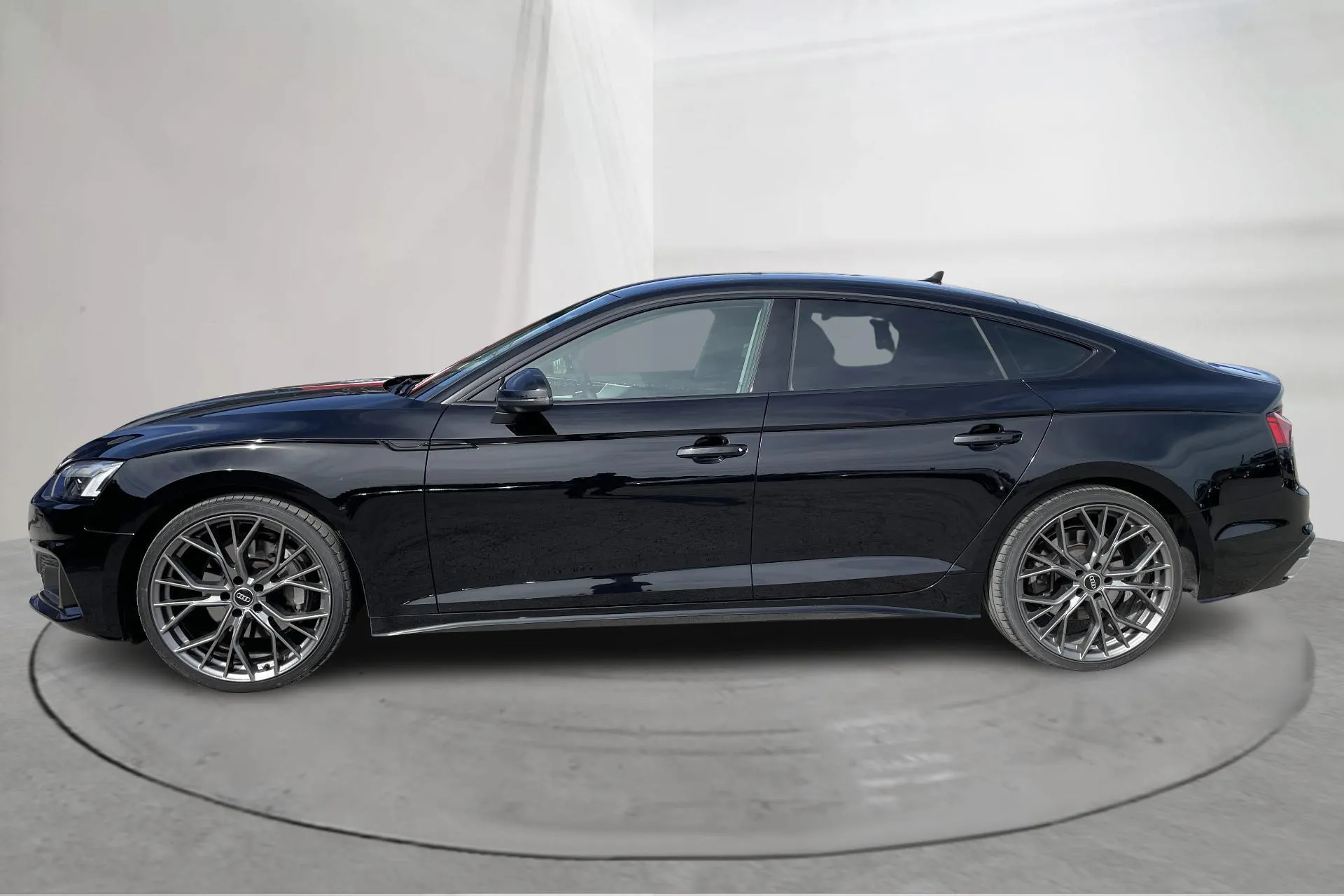 Presentation photo 2 of 21: Audi A5 Sportback 45 TFSI quattro (265hk) - 57 630 km - Automatic - black - 2023