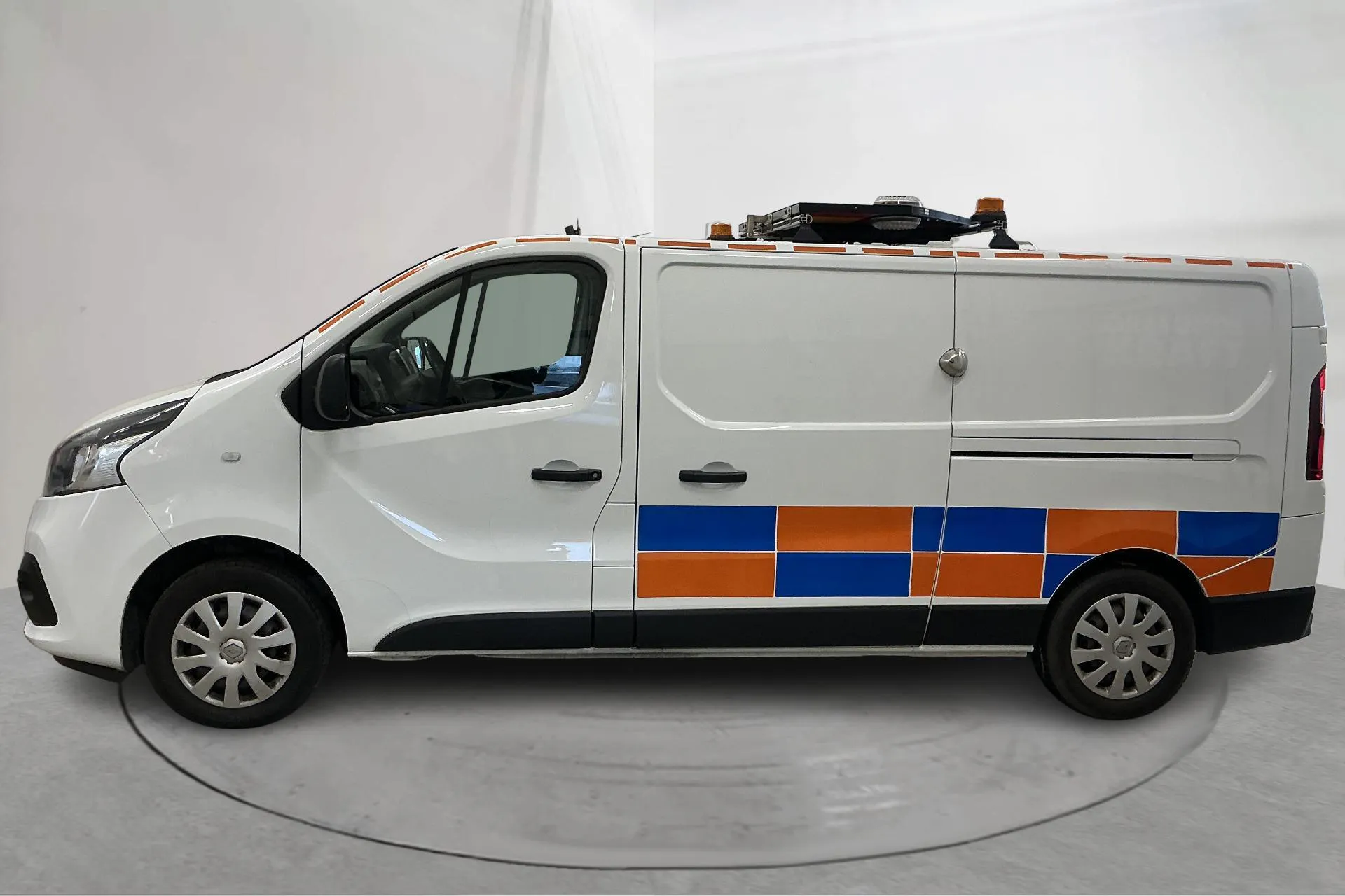 Presentationsfoto 2 av 16: Renault Trafic 1.6 dCi Skåp (125hk) - 9 981 mil - Manuell - vit - 2019
