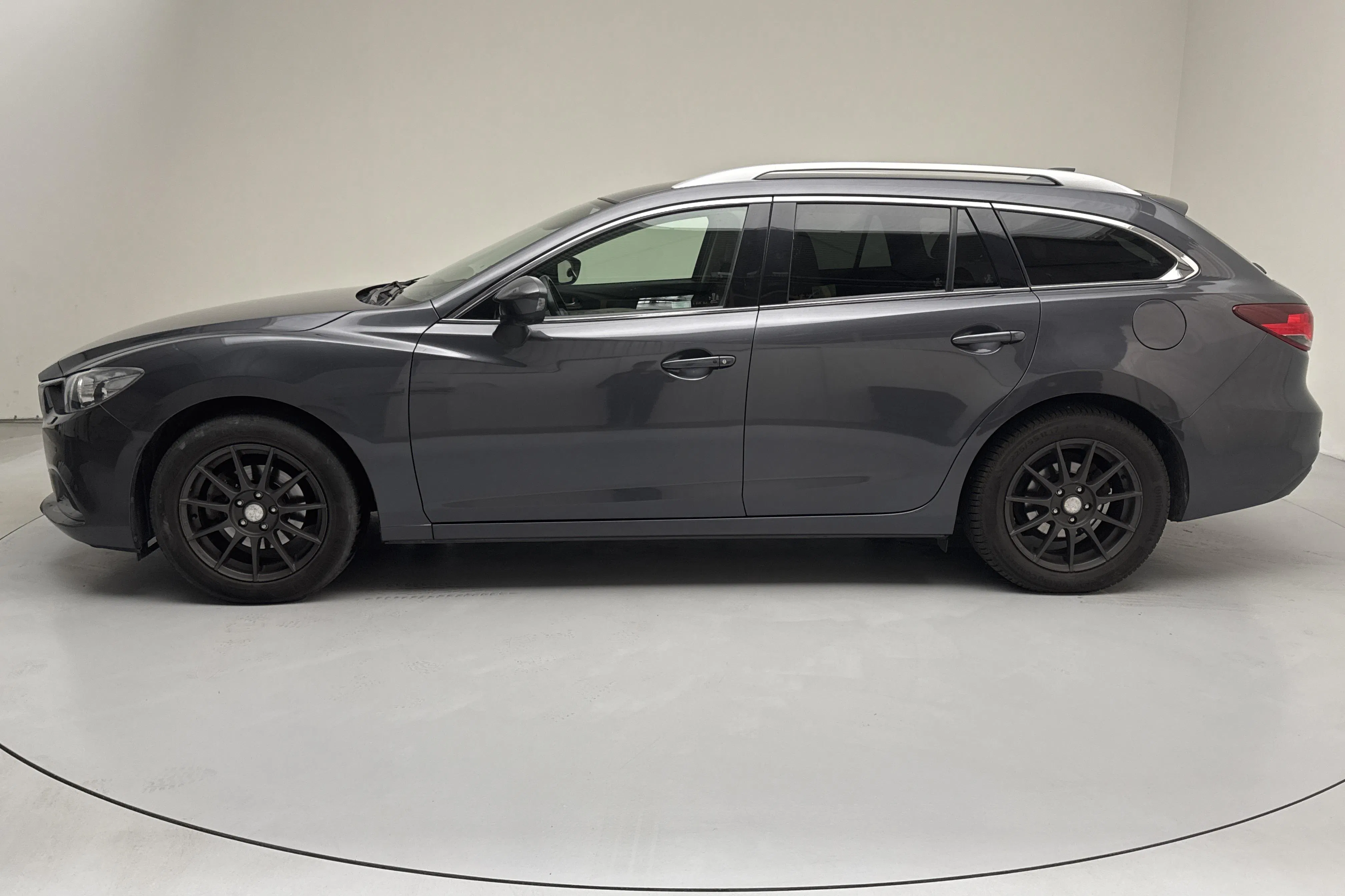 Presentation photo 2 of 13: Mazda 6 2.5 Kombi (192hk) - 144 740 km - Automatic - gray - 2013
