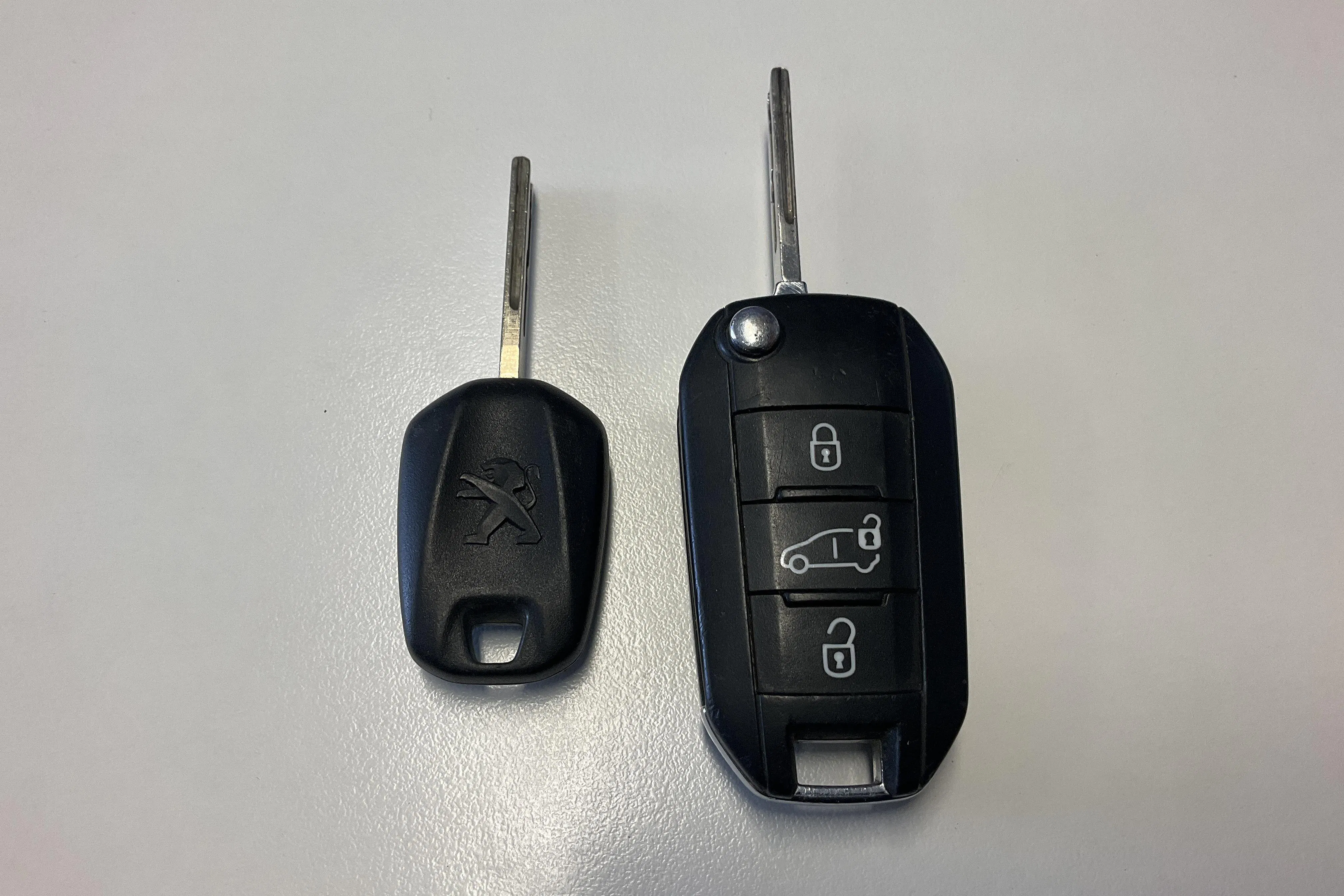 Presentationsfoto 13 av 13: Peugeot Expert BlueHDi Skåp (177hk) - 17 082 mil - Automat - vit - 2017