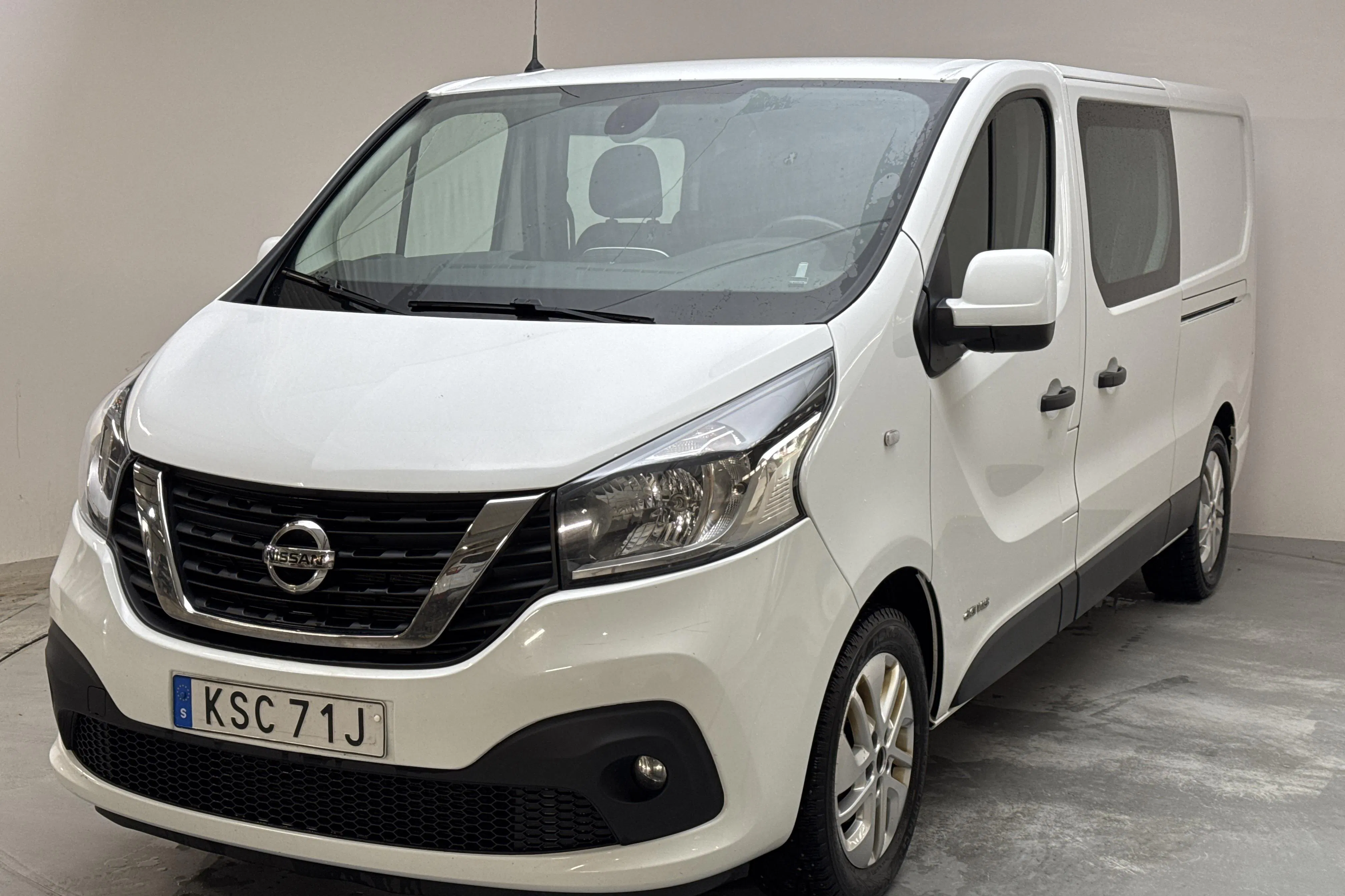 Presentationsfoto 1 av 14: Nissan NV300 1.6 dCi (145hk) - 15 395 mil - Automat - vit - 2021