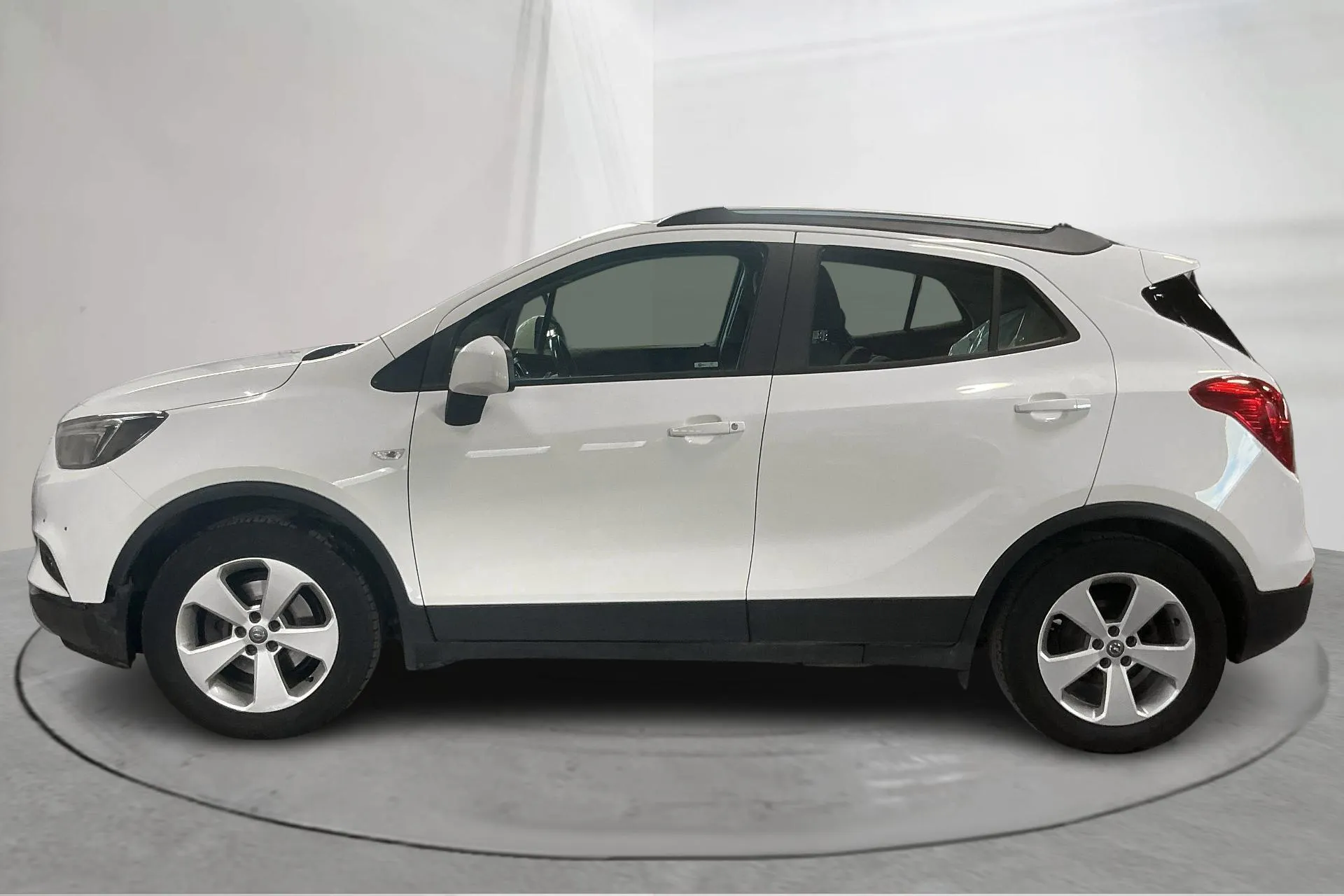Presentationsfoto 2 av 14: Opel Mokka X 1.4 Turbo ECOTEC 4x4 (140hk) - 11 822 mil - Manuell - vit - 2017