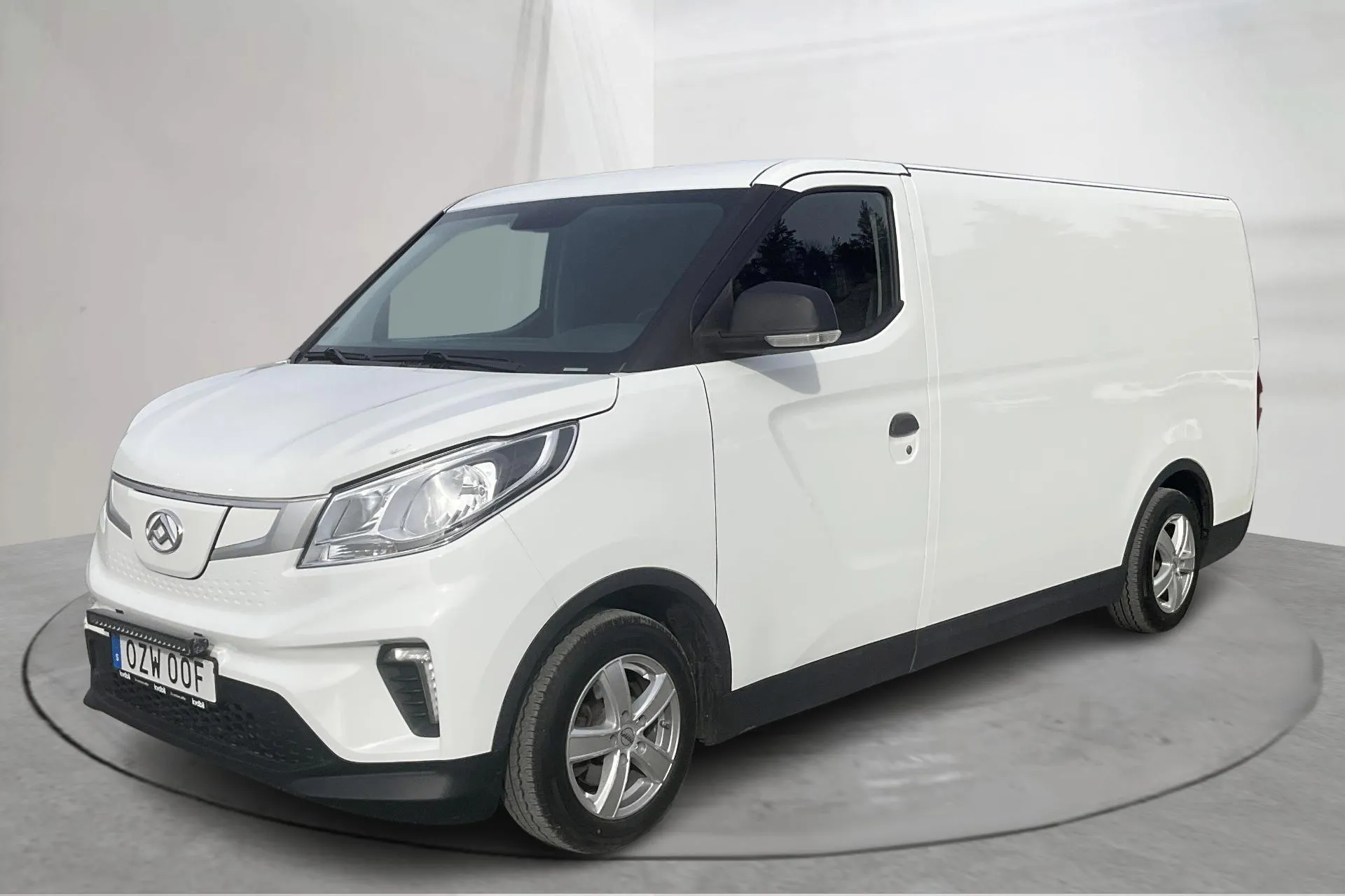 Presentationsfoto 1 av 14: Maxus e-Deliver 3 52.5kWh (120hk) - 6 416 mil - Automat - vit - 2022