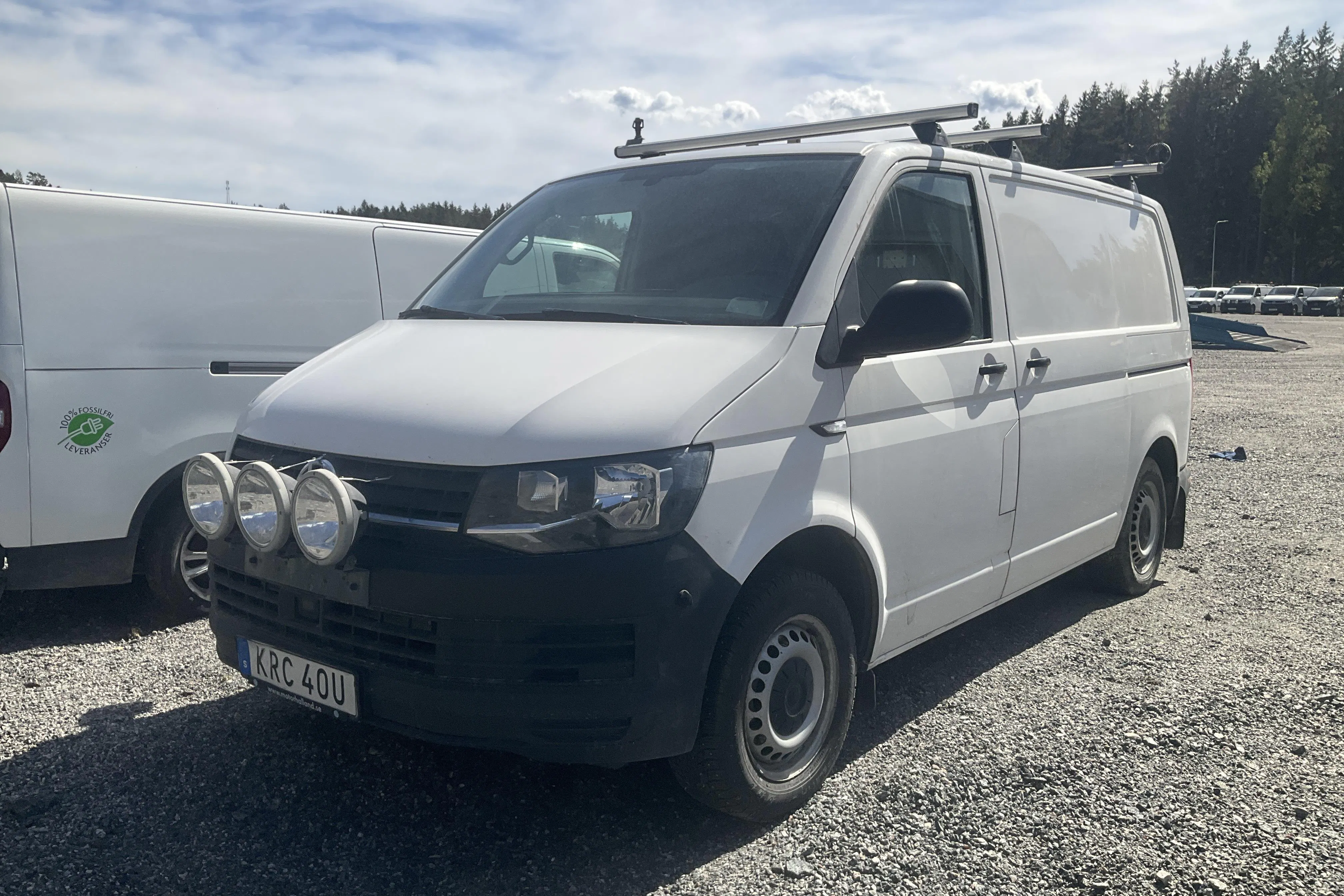 Presentation photo 1 of 14: VW Transporter T6 2.0 TDI BMT Skåp 4MOTION (150hk) - 146 670 km - Manual - white - 2019