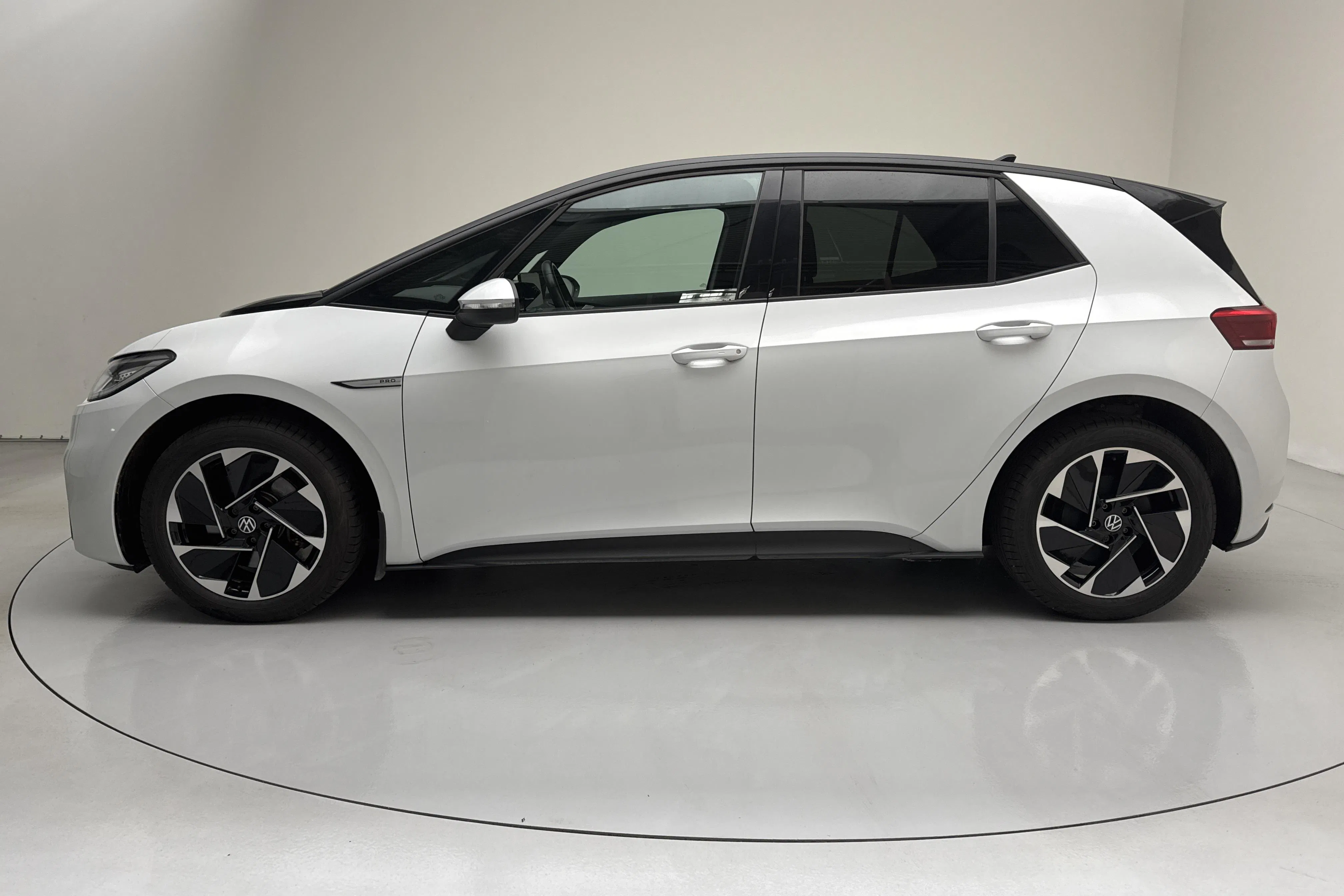Presentationsfoto 2 av 18: VW ID.3 58kWh (204hk) - 2 777 mil - Automat - vit - 2021