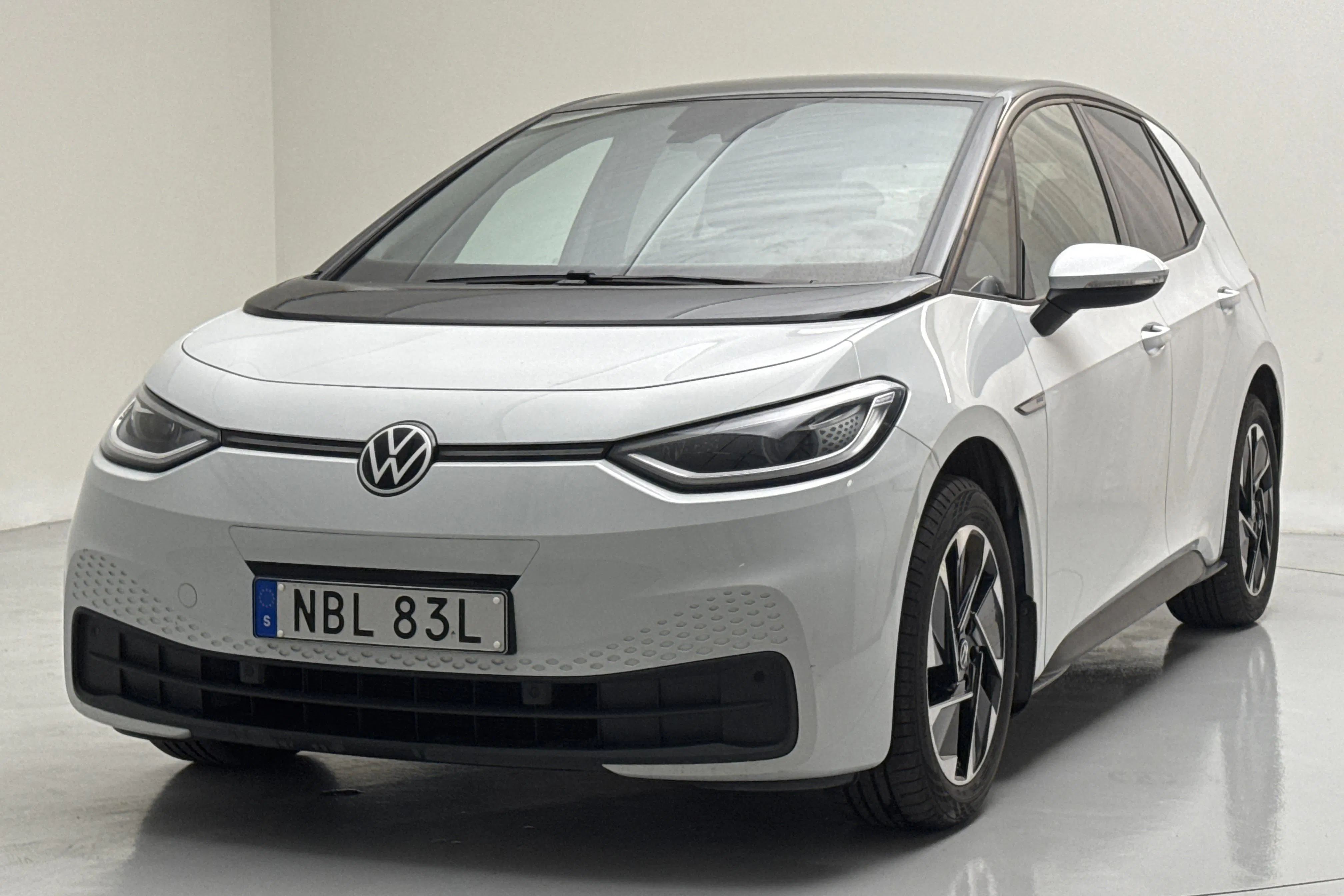 Presentationsfoto 1 av 18: VW ID.3 58kWh (204hk) - 2 777 mil - Automat - vit - 2021