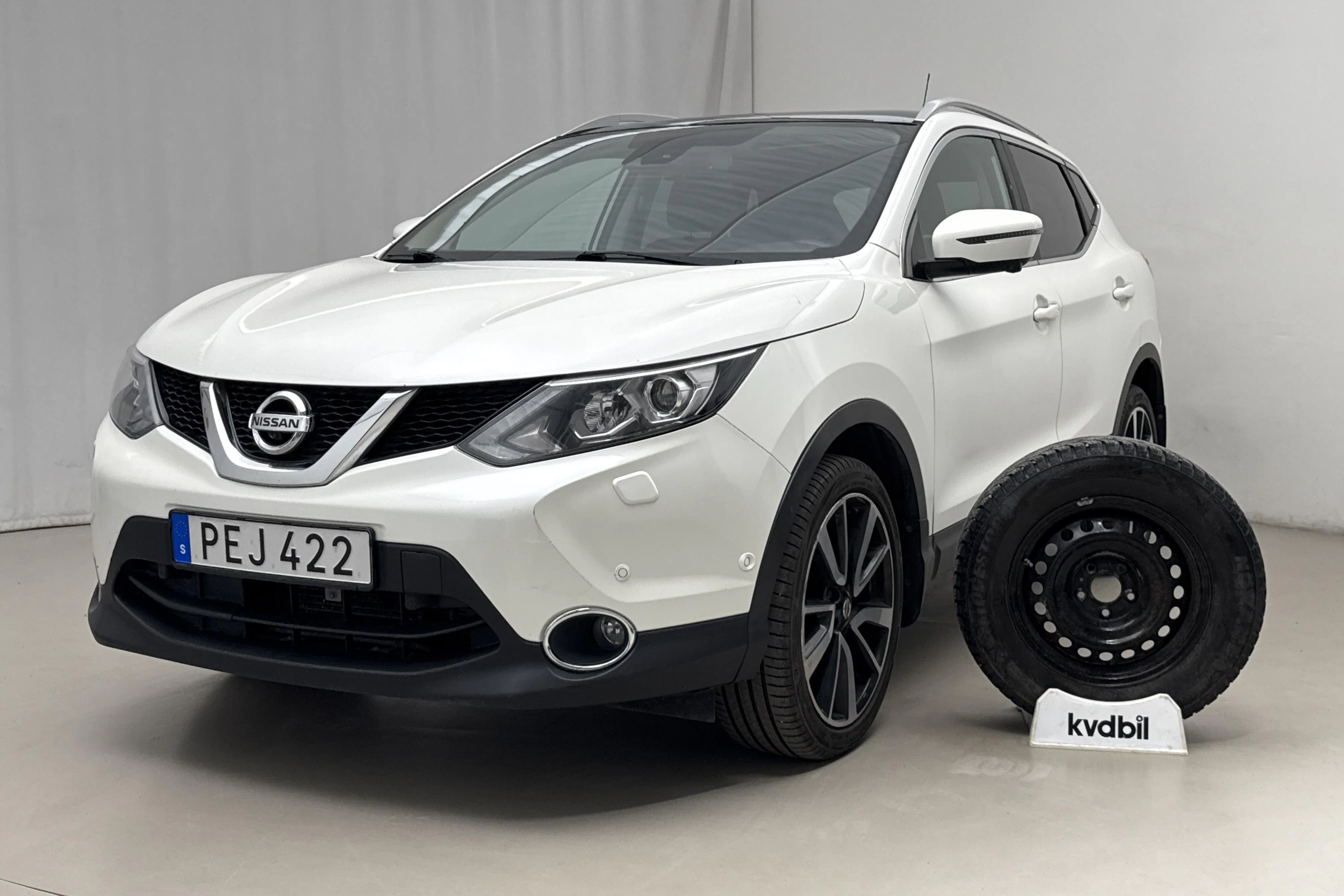 Presentationsfoto 1 av 20: Nissan Qashqai 1.2 (115hk) - 11 200 mil - Automat - vit - 2017