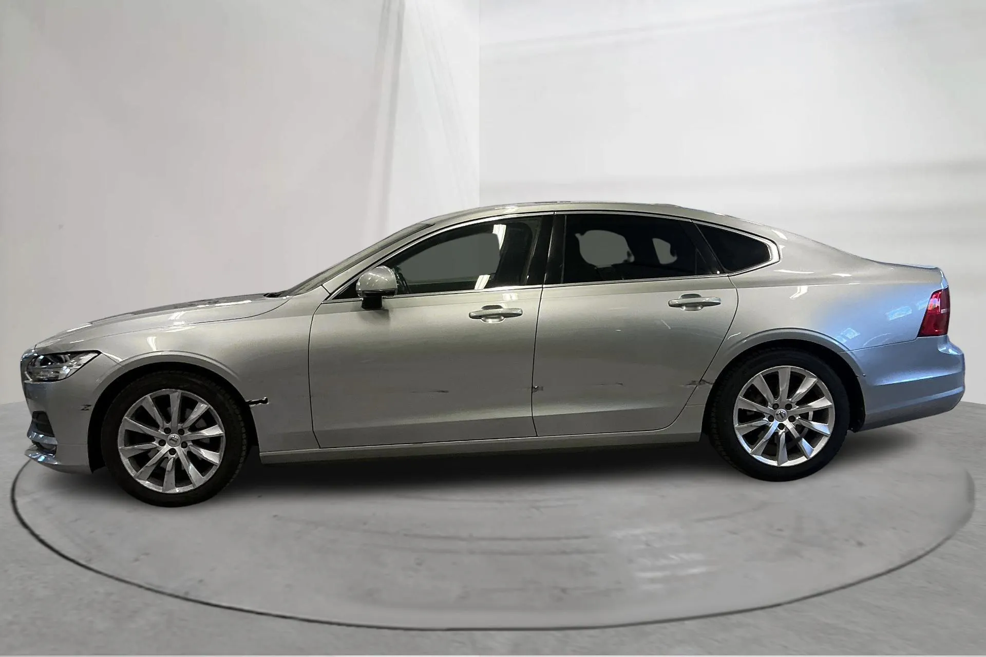 Presentation photo 2 of 14: Volvo S90 D3 (150hk) - 255 680 km - Automatic - silver - 2017