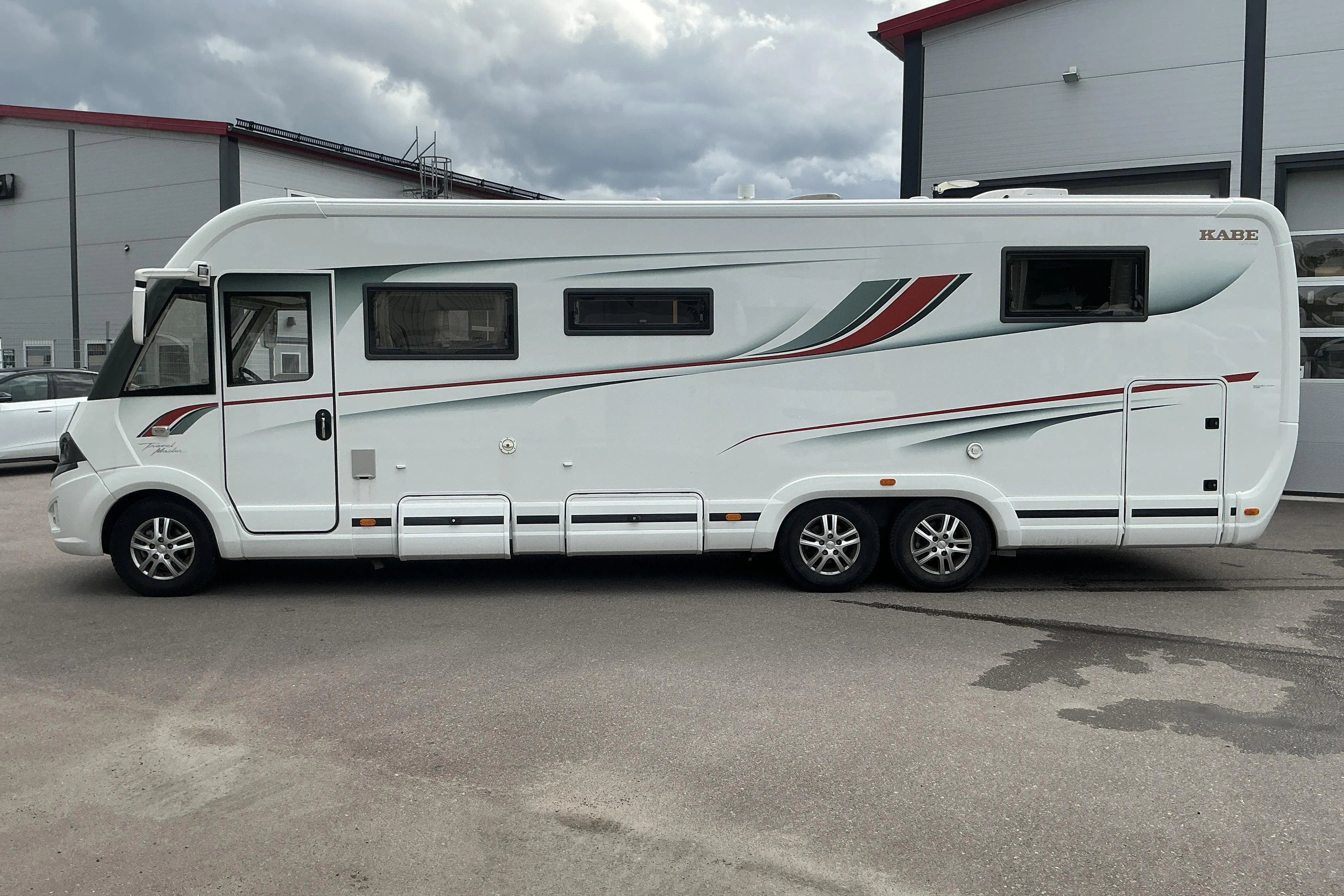 Presentationsfoto 2 av 36: FIAT KABE Travel Master I 910 Husbil - 1 671 mil - Automat - vit - 2017