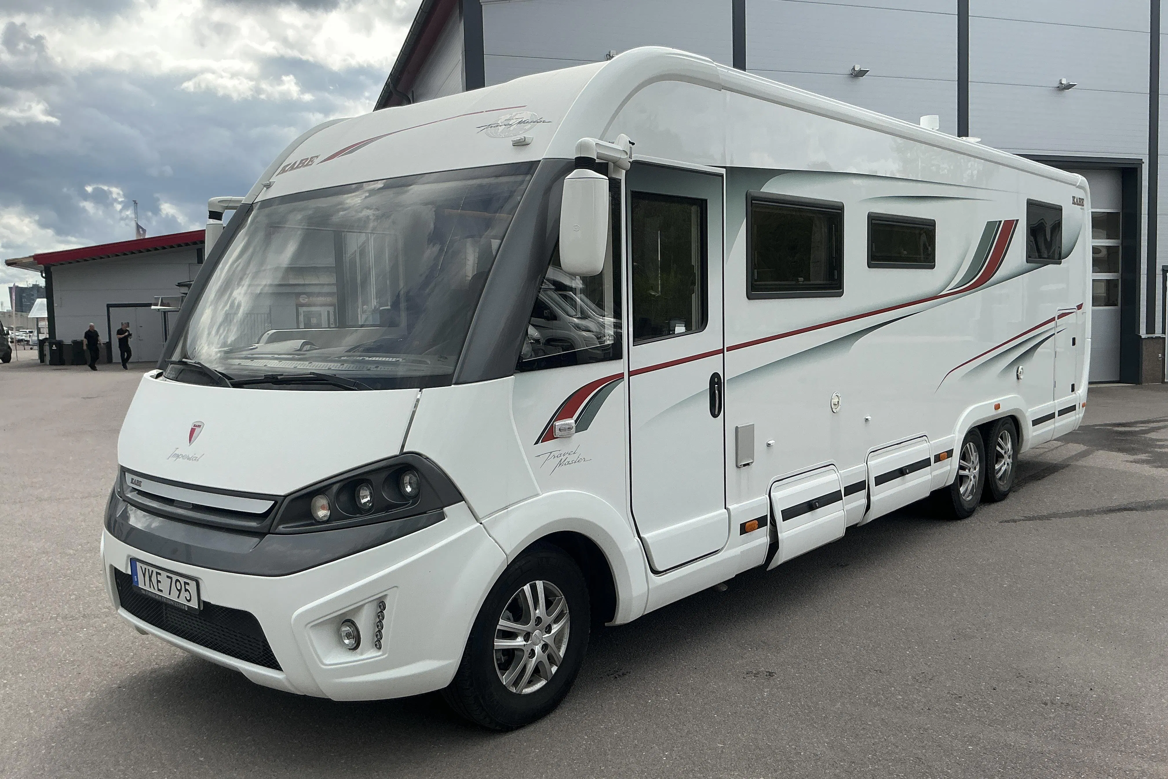 Presentationsfoto 1 av 36: FIAT KABE Travel Master I 910 Husbil - 1 671 mil - Automat - vit - 2017