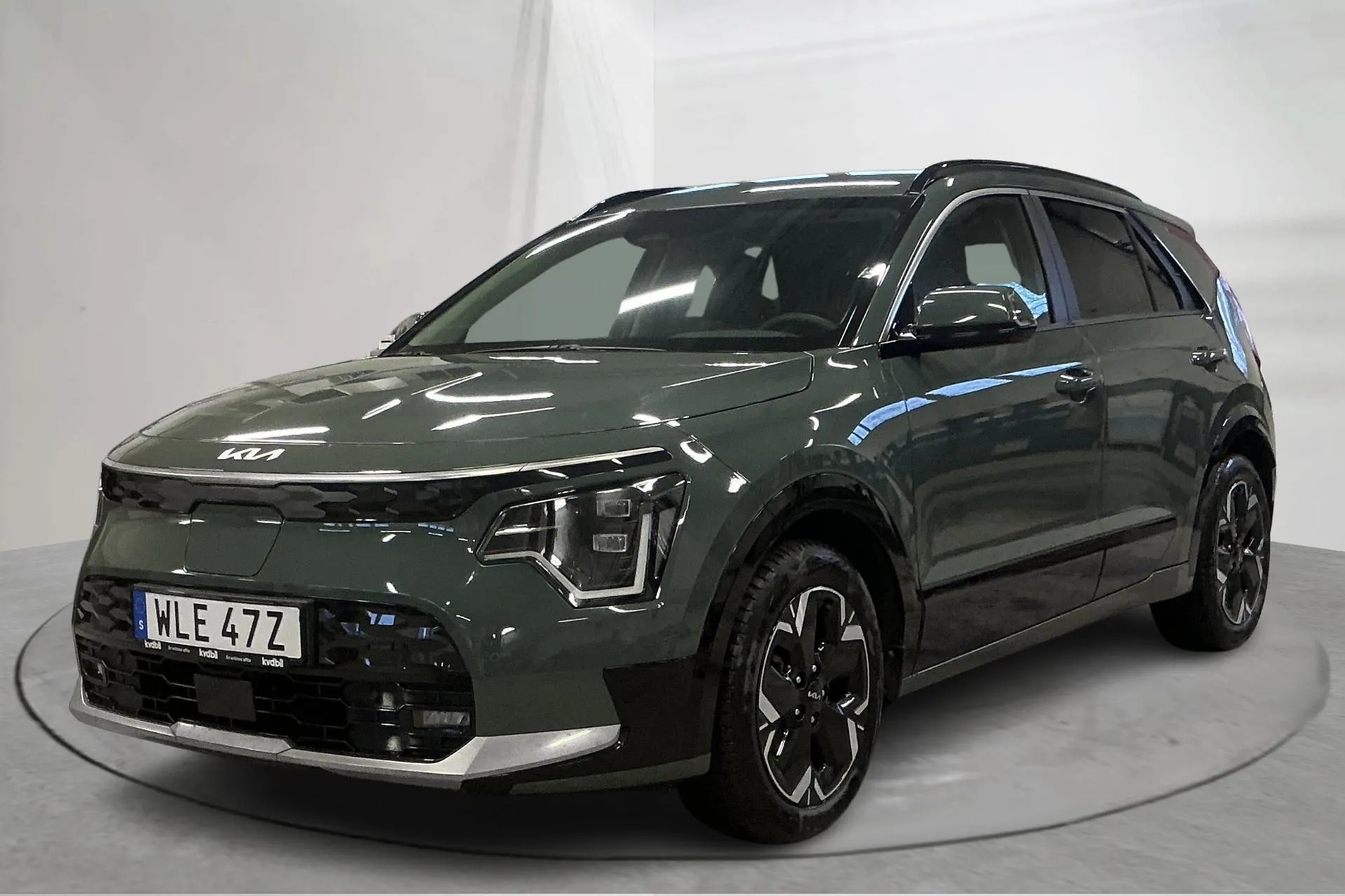 Presentation photo 1 of 18: KIA Niro EV 65kWh (204hk) - 48 380 km - Automatic - green - 2023