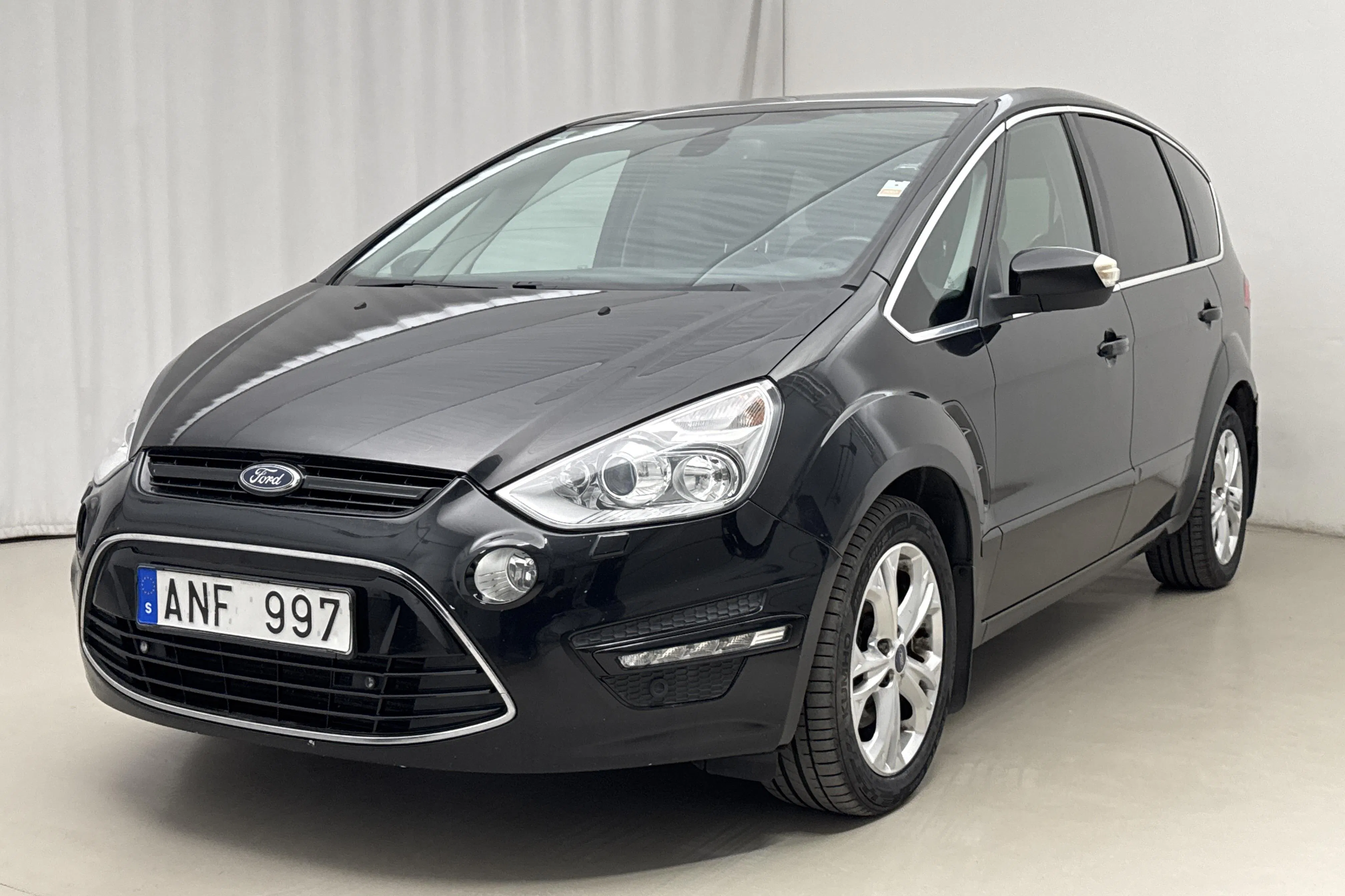 Presentationsfoto 1 av 23: Ford S-MAX 2.2 Duratorq TDCi (200hk) - 11 288 mil - Automat - svart - 2013