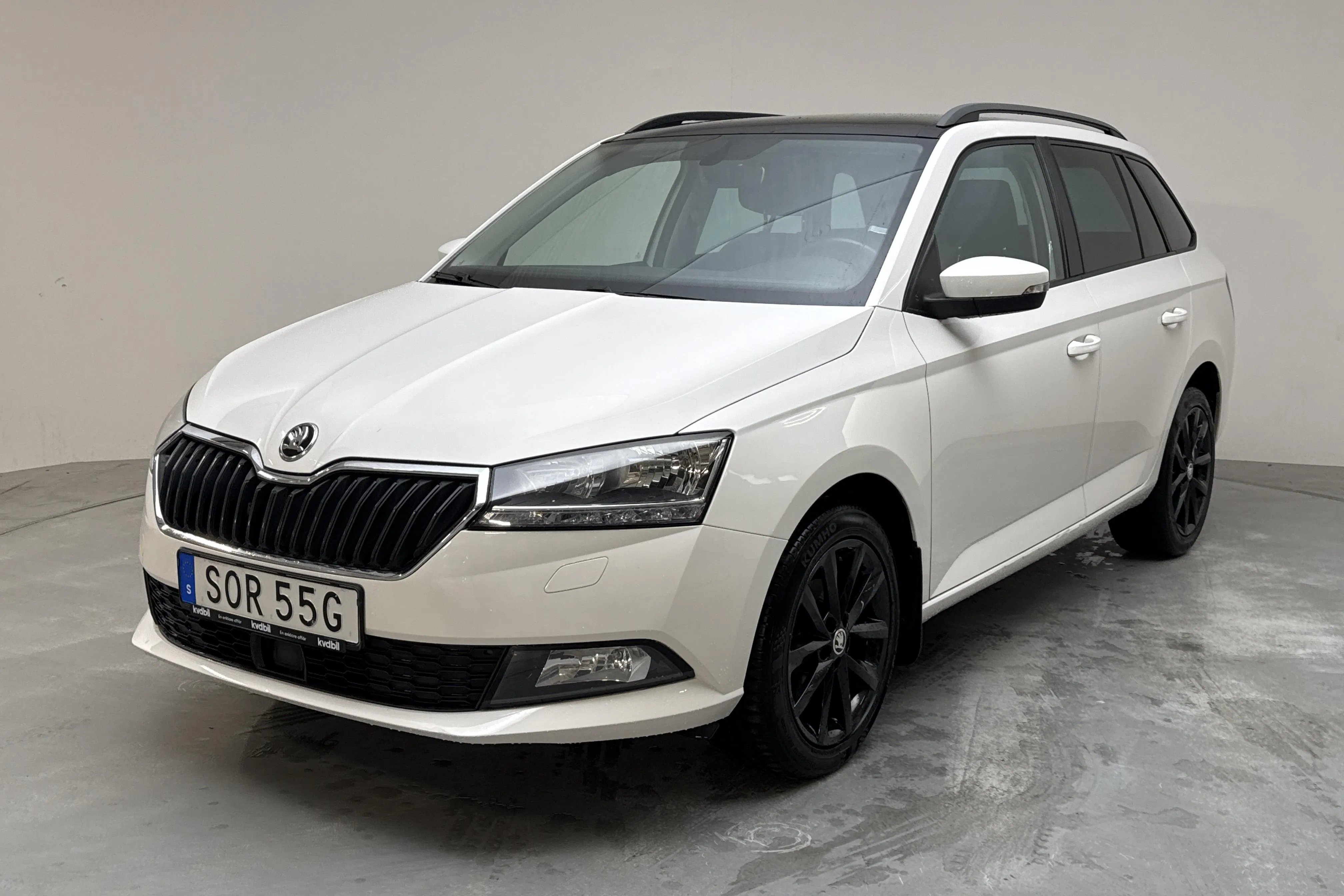 Presentationsfoto 1 av 12: Skoda Fabia 1.0 TSI Kombi (95hk) - 9 457 mil - Manuell - vit - 2019