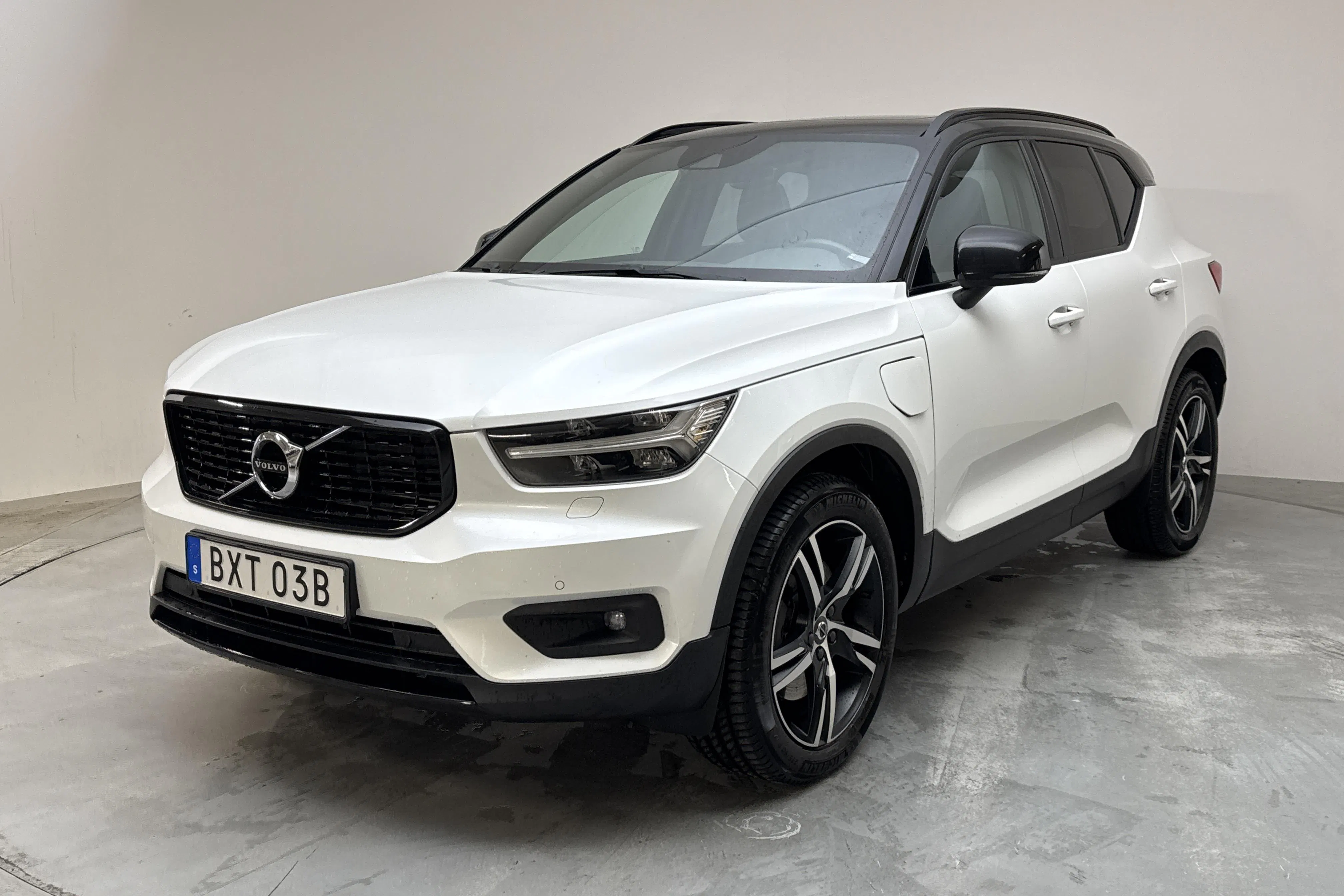 Volvo XC40 T5 2WD Twin Engine (262hk)
