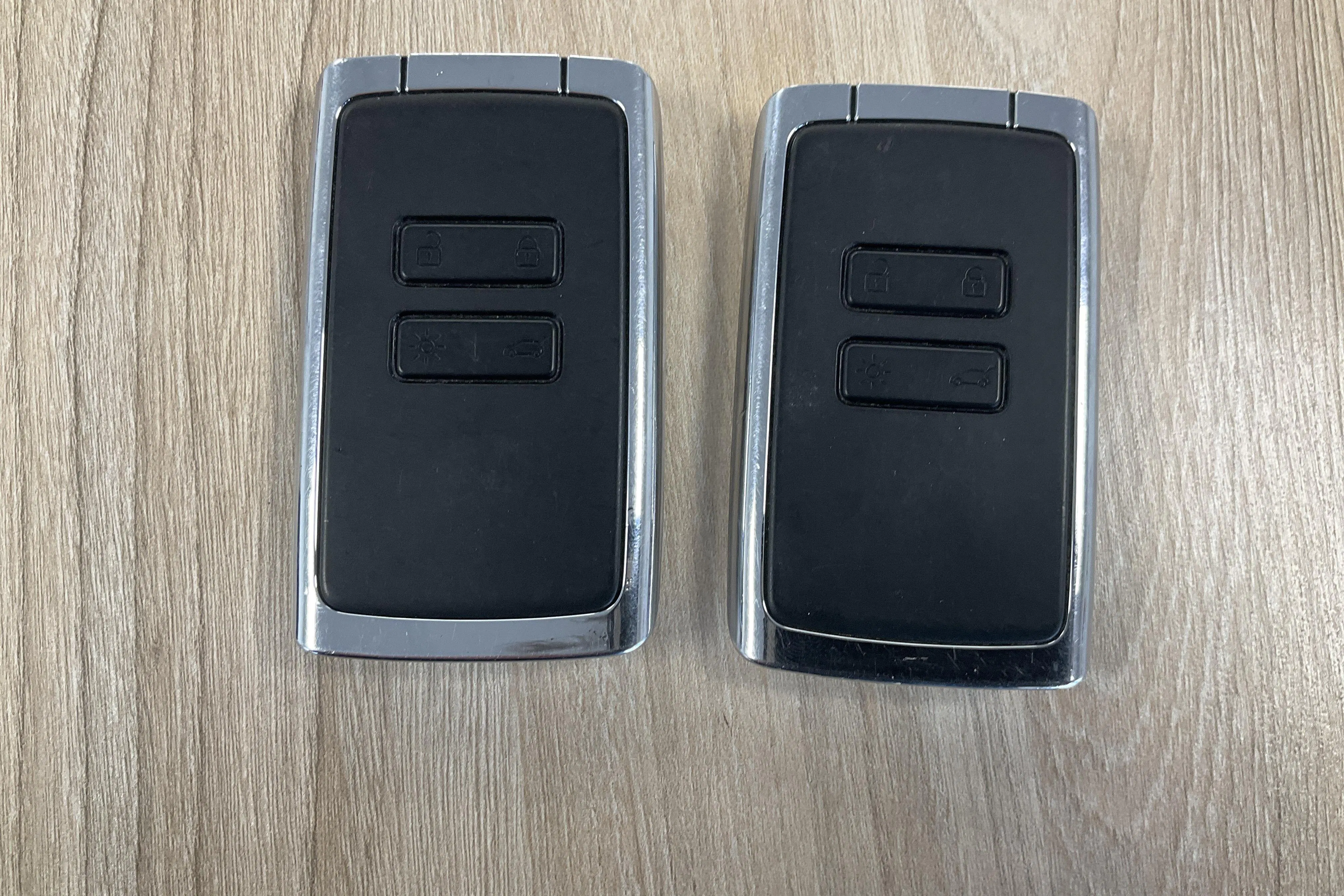 Presentation photo 19 of 19: Renault Espace 1.6 dCi (160hk) - 109 540 km - Automatic - gray - 2016