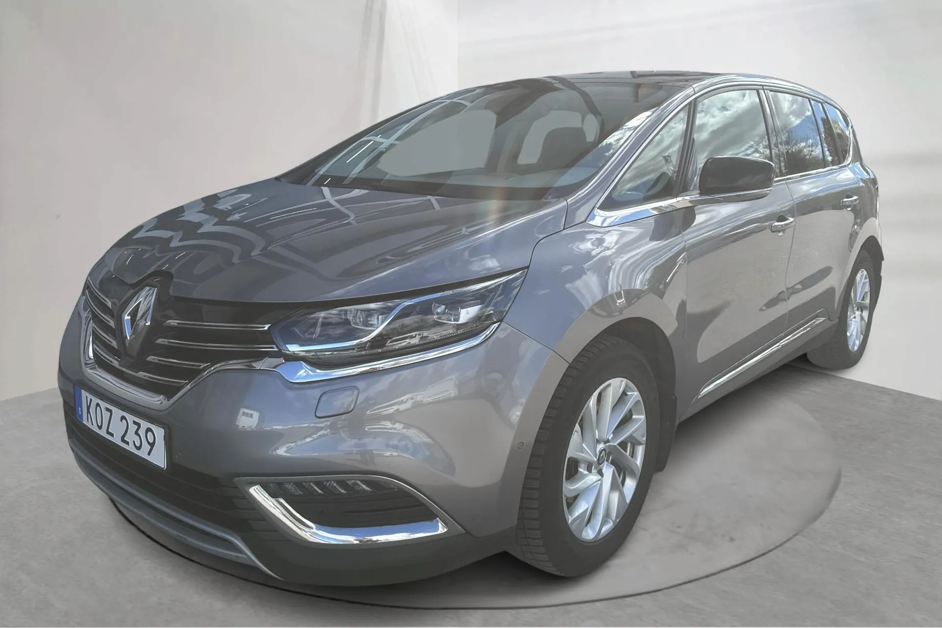 Presentation photo 1 of 19: Renault Espace 1.6 dCi (160hk) - 109 540 km - Automatic - gray - 2016