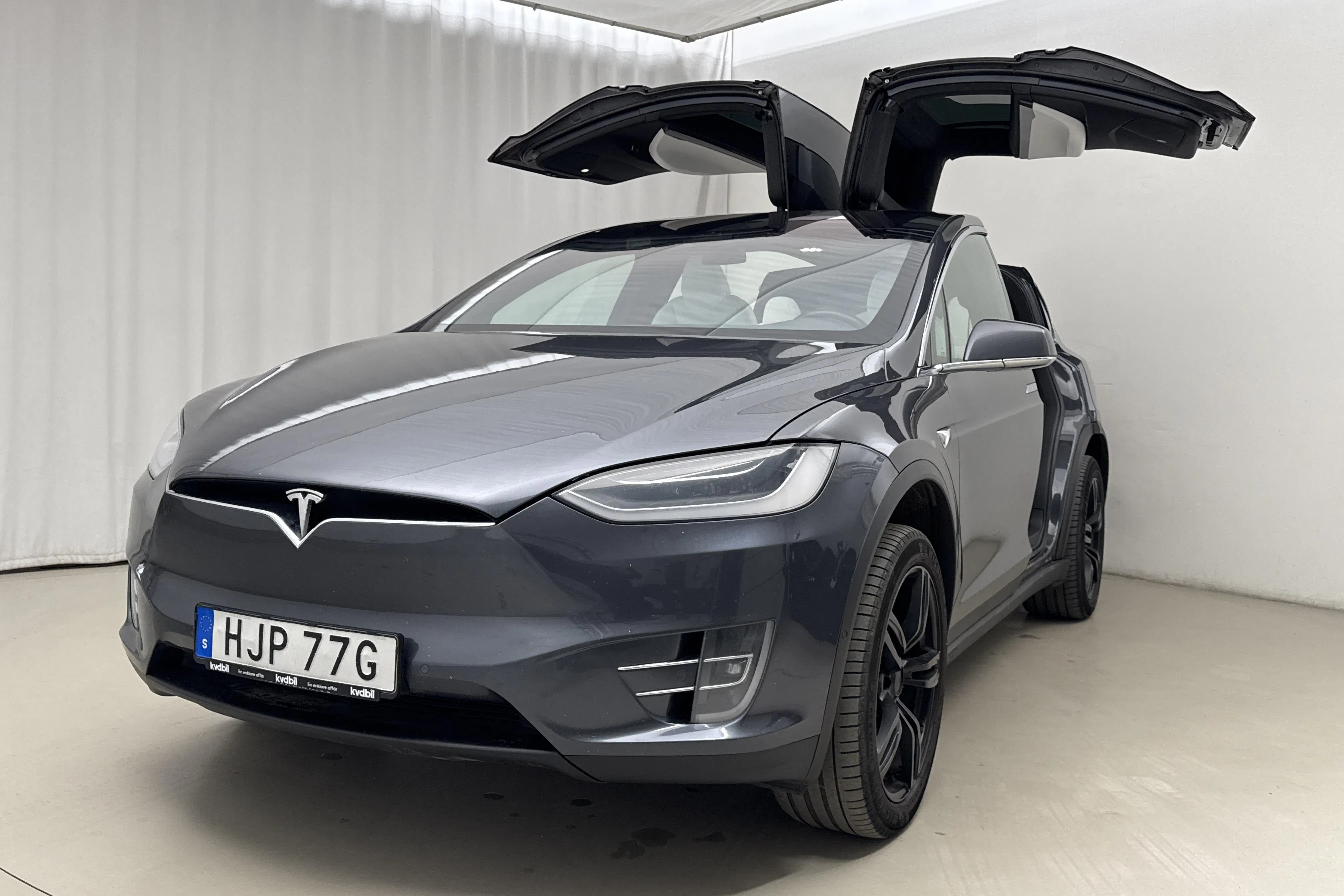Presentationsfoto 2 av 24: Tesla Model X Dual Motor Long Range AWD - 20 985 mil - Automat - grå - 2020