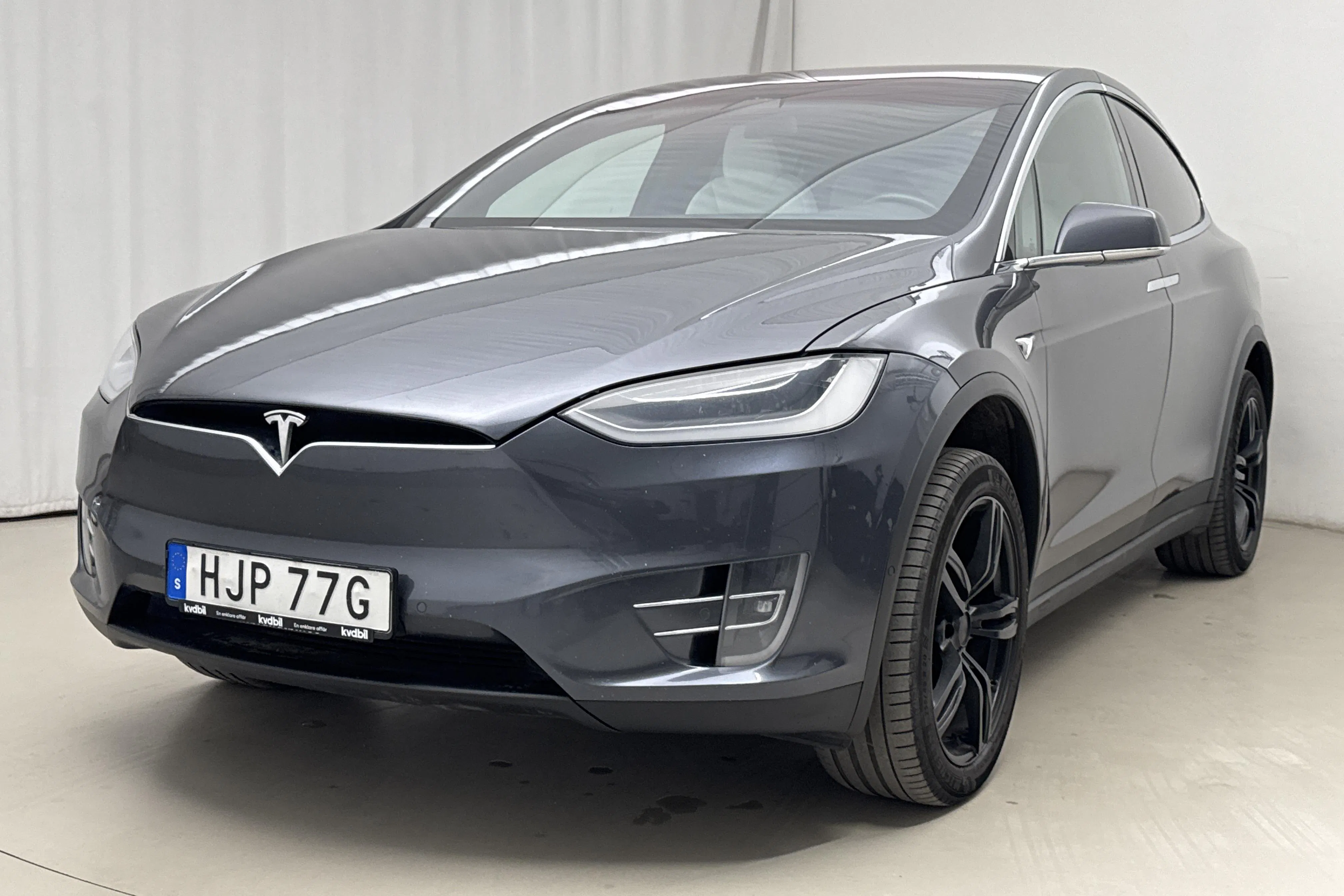 Presentationsfoto 1 av 24: Tesla Model X Dual Motor Long Range AWD - 20 985 mil - Automat - grå - 2020