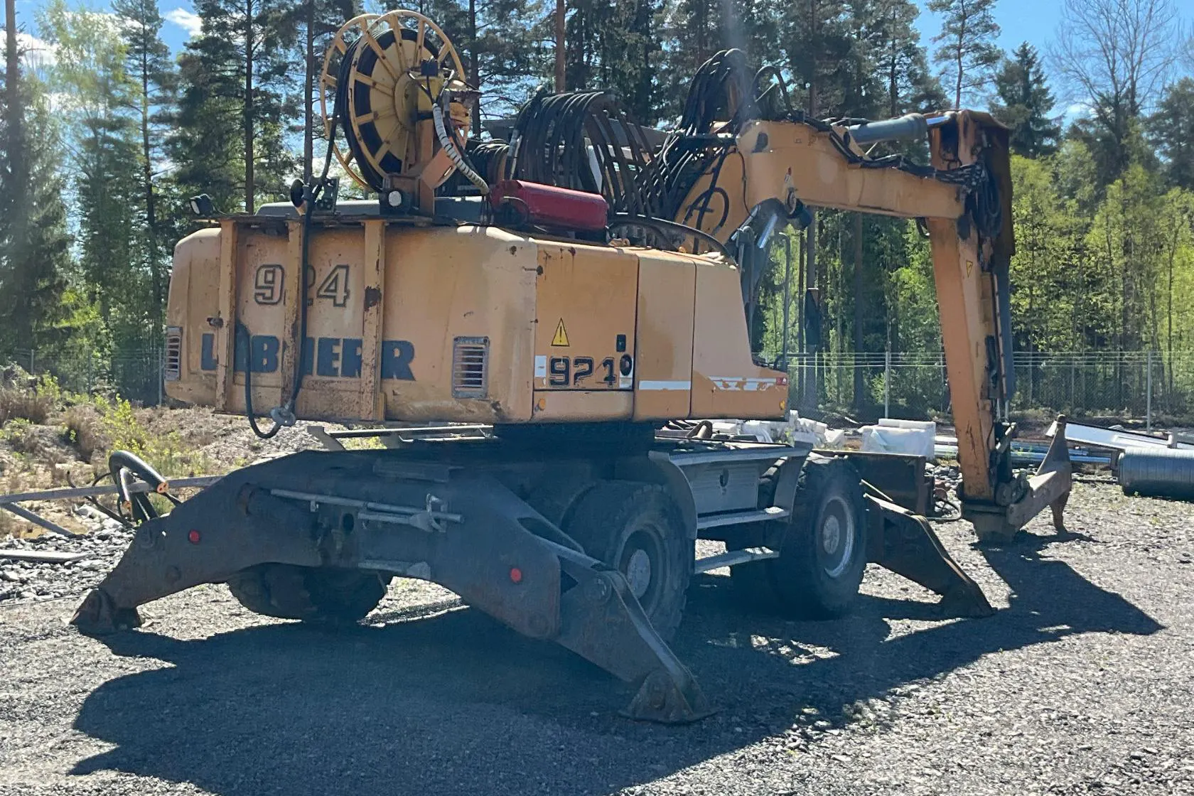 Presentation photo 2 of 57: LIEBHERR A924C Hjulgrävare med bergskrotningsutrustad - 0 km - 2013