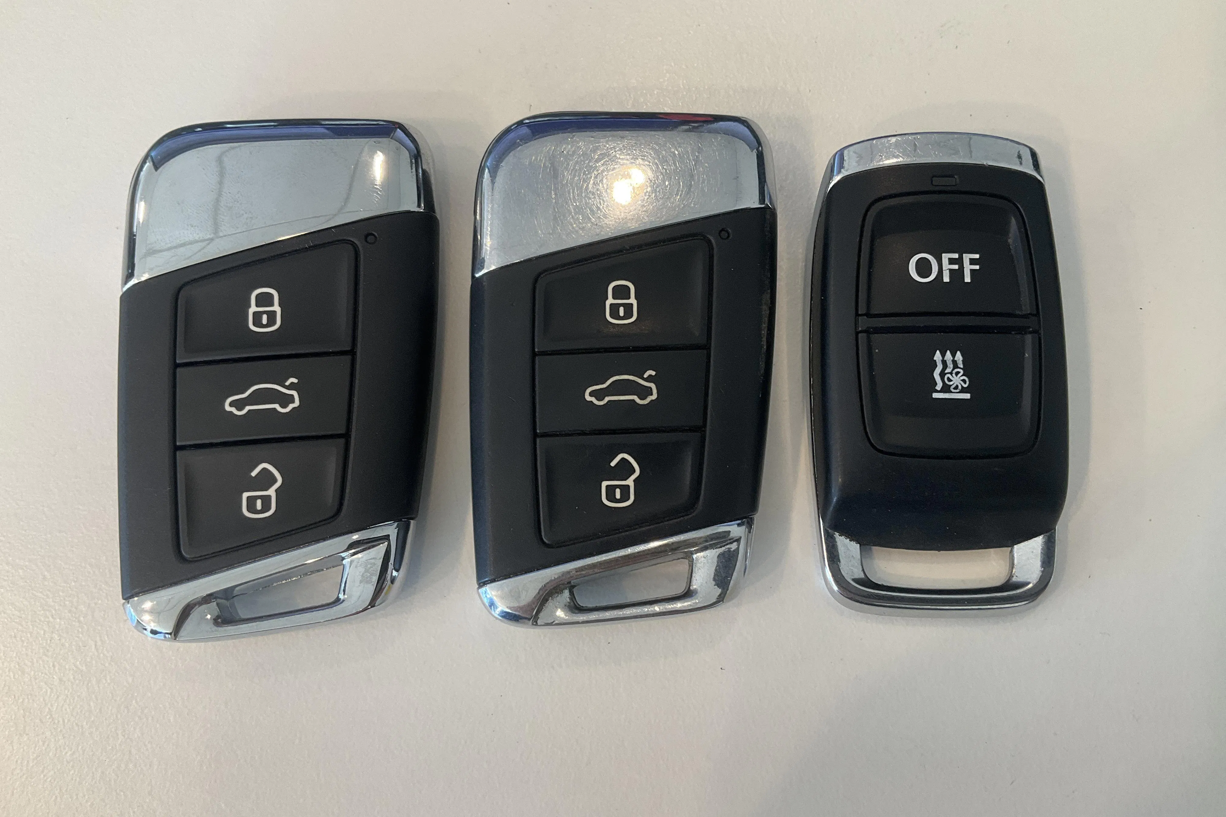 Presentationsfoto 21 av 21: VW Passat 2.0 TDI Sportscombi 4Motion (200hk) - 13 157 mil - Automat - vit - 2021
