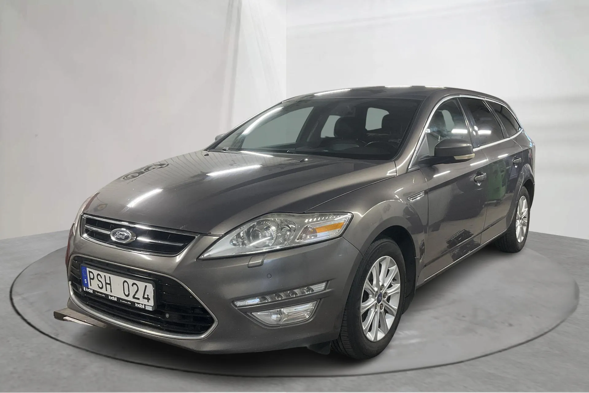 Presentationsfoto 1 av 14: Ford Mondeo 2.0 Duratorq TDCi Kombi (163hk) - 27 557 mil - Automat - brun - 2011