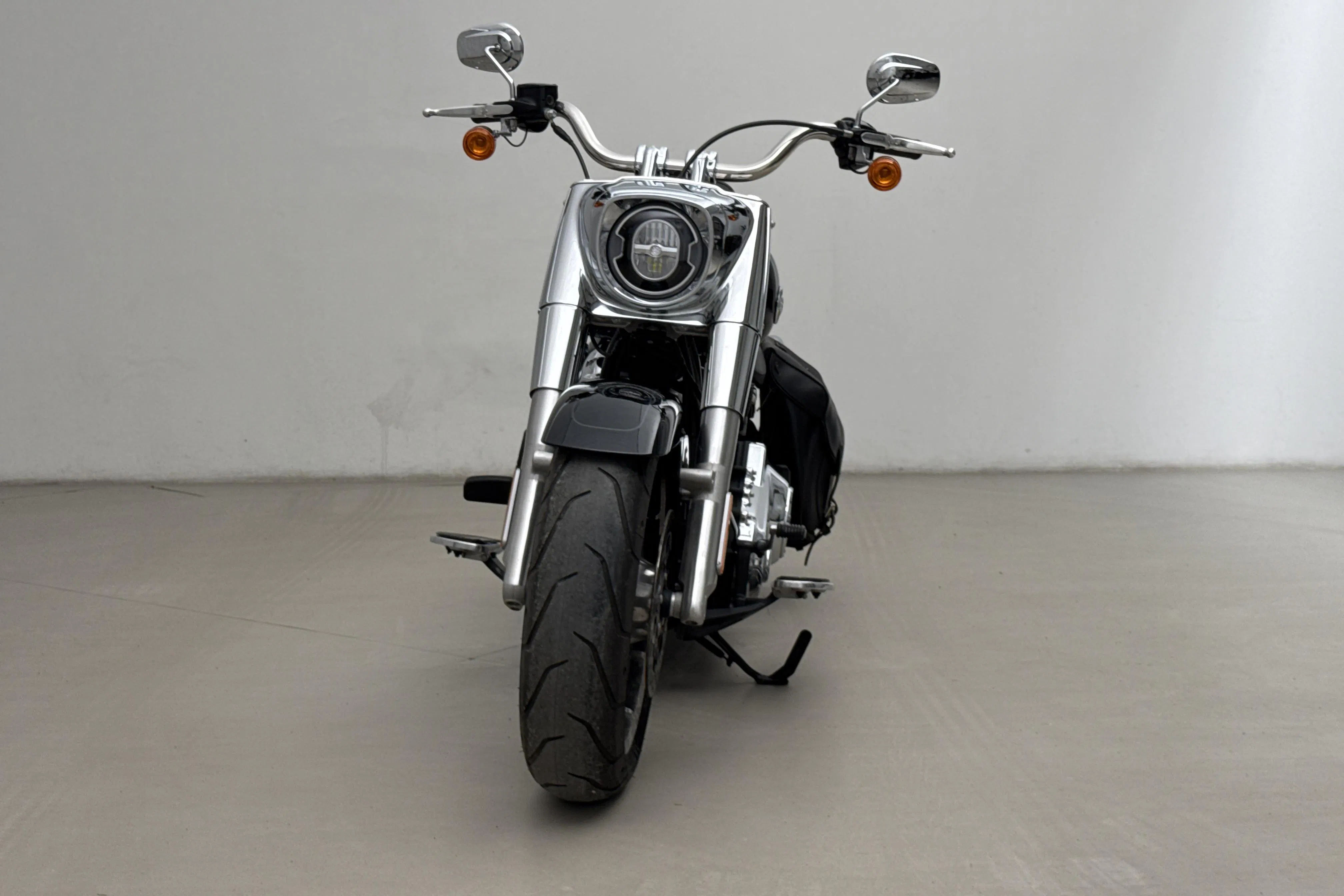 Presentation photo 2 of 15: HARLEY-DAVIDSON FAT BOY 114 Motorcykel - 6 120 km - Manual - black - 2023