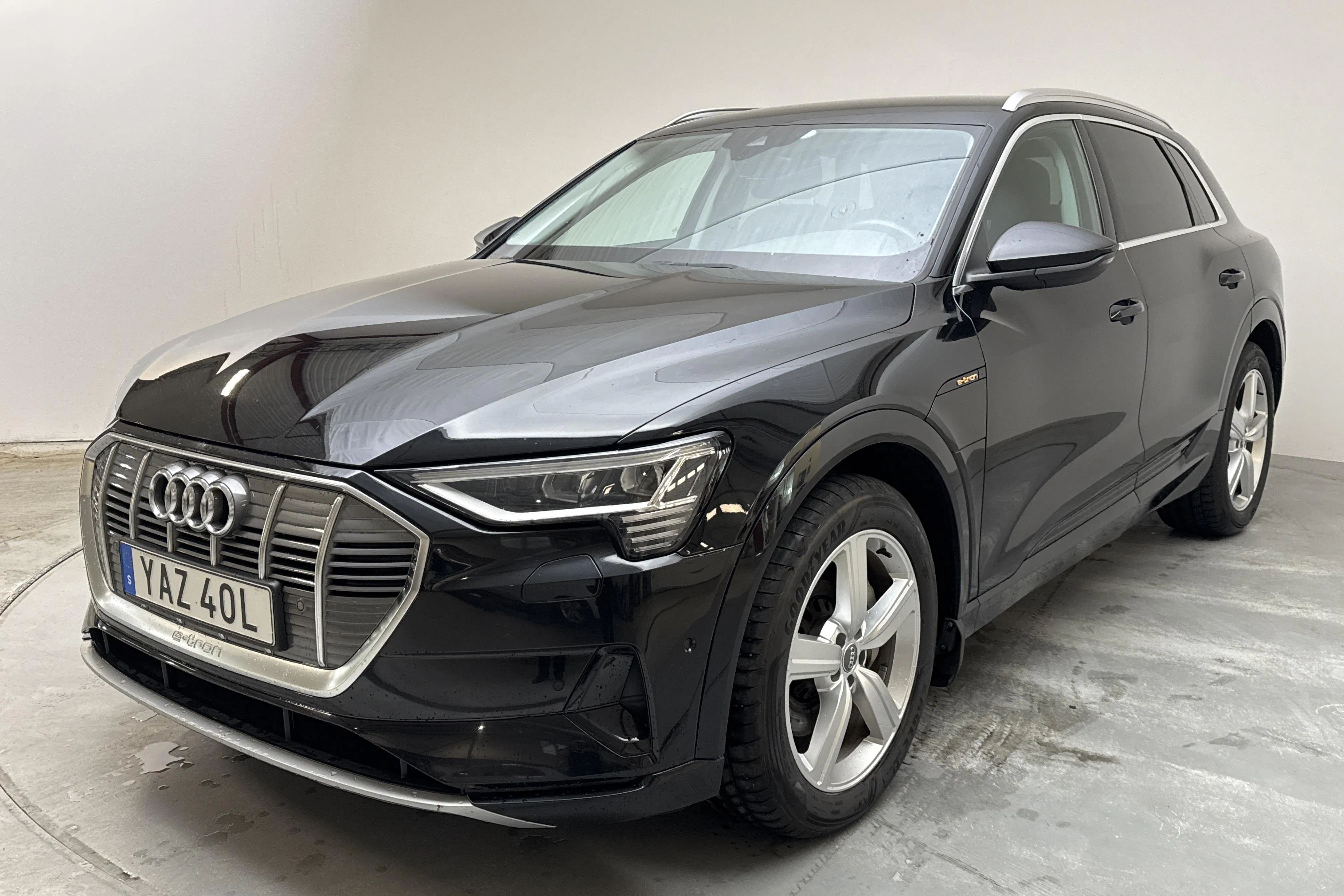 Presentationsfoto 1 av 16: Audi e-tron 50 quattro 71kWh (288hk) - 11 282 mil - Automat - svart - 2020