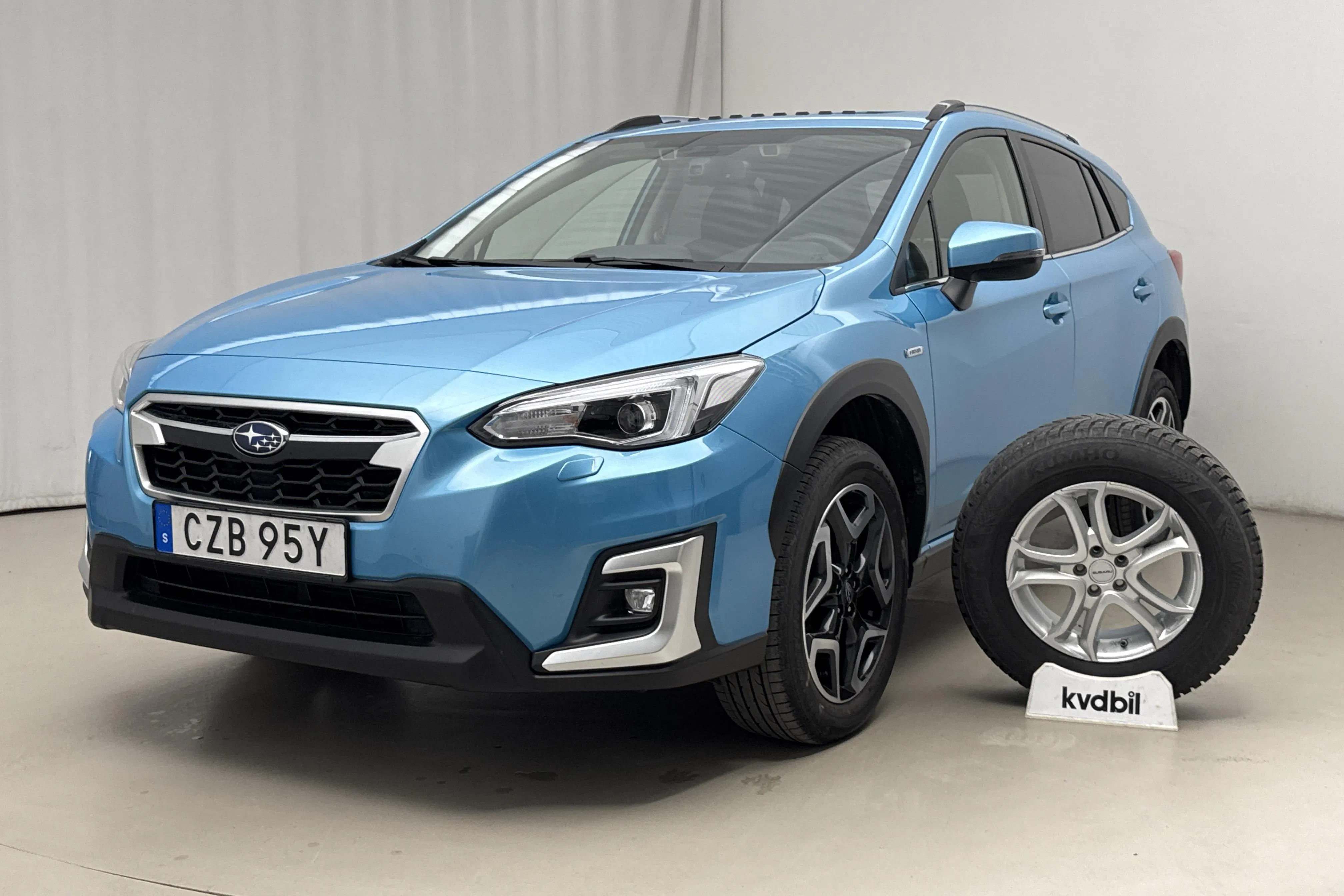 Presentation photo 1 of 23: Subaru XV 2.0 e-Boxer (150hk) - 36 700 km - Automatic - blue - 2020