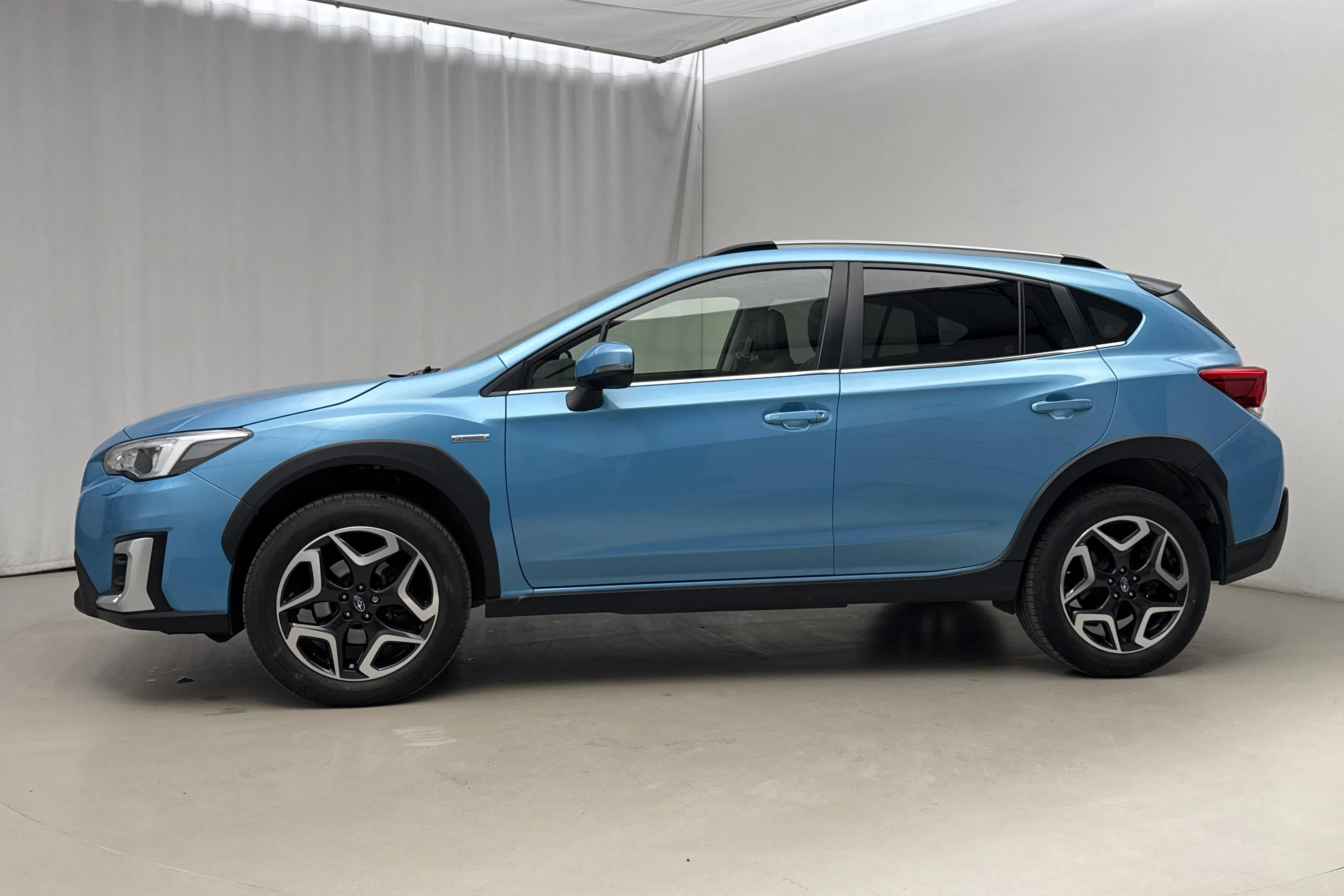 Presentation photo 2 of 23: Subaru XV 2.0 e-Boxer (150hk) - 36 700 km - Automatic - blue - 2020