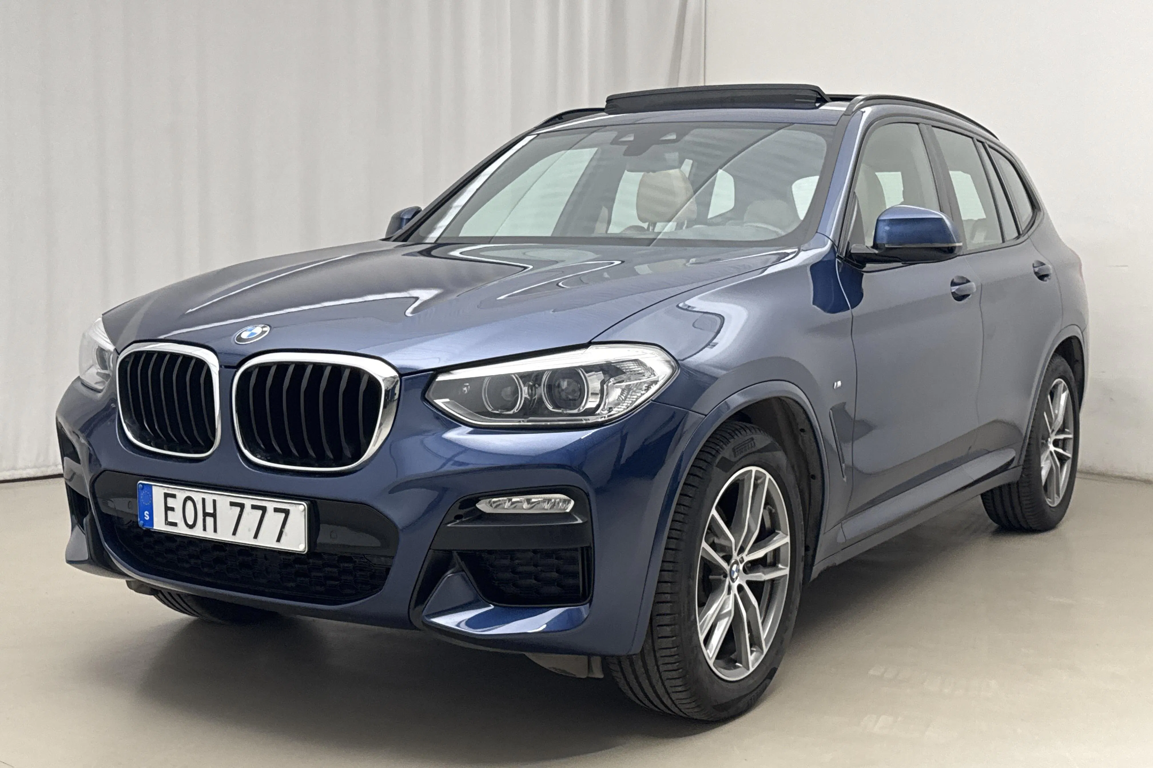 Presentationsfoto 1 av 22: BMW X3 xDrive20d, G01 (190hk) - 9 800 mil - Automat - blå - 2018
