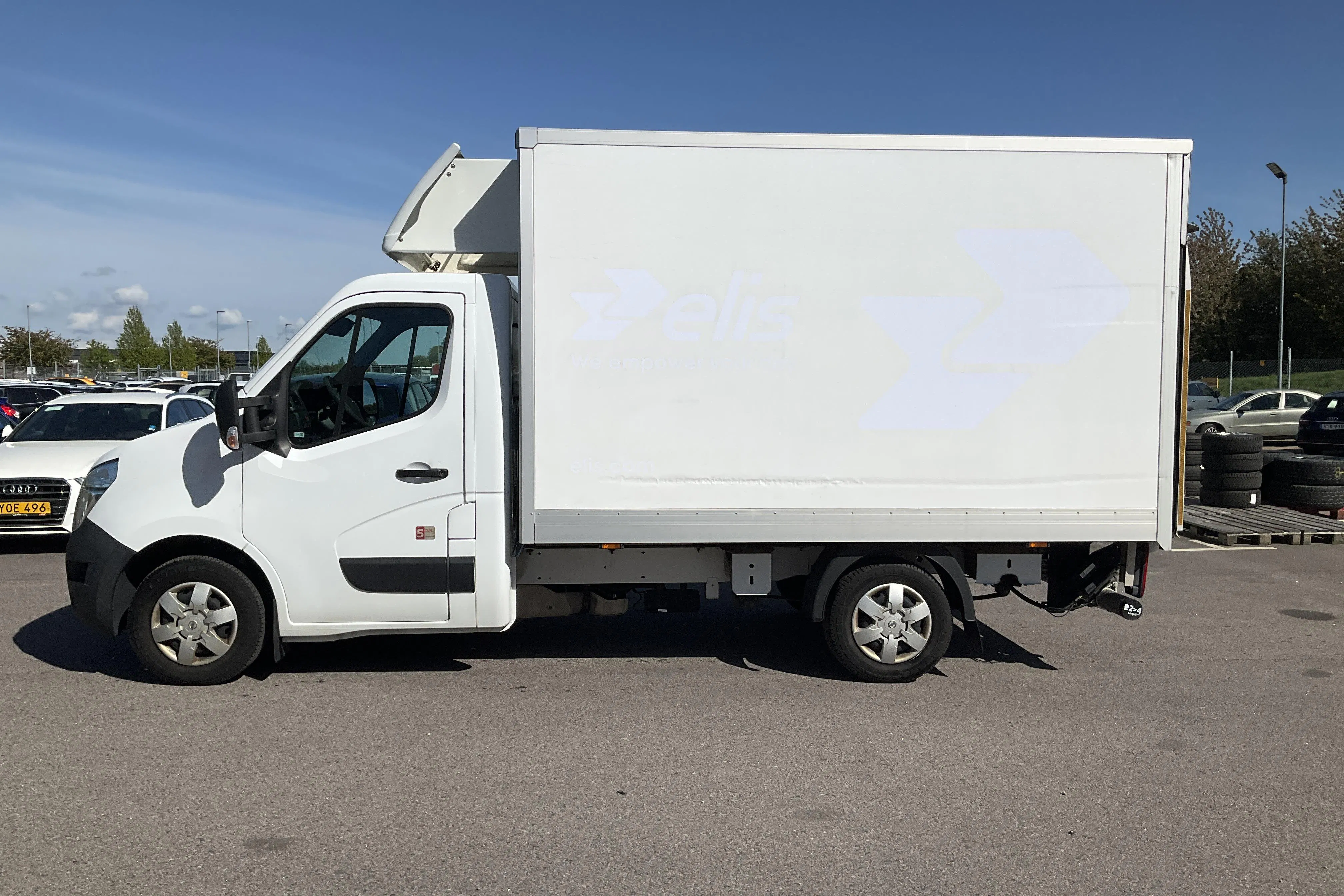Presentationsfoto 2 av 15: Nissan NV400 2.3 dCi 2WD (180hk) - 12 103 mil - Automat - vit - 2021