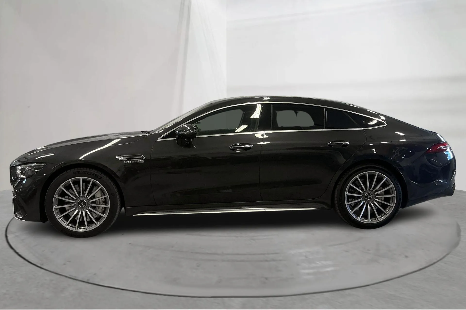 Presentationsfoto 2 av 20: Mercedes AMG GT 63 4MATIC 4dr Coupé C192 (639hk) - 3 846 mil - Automat - grå - 2020