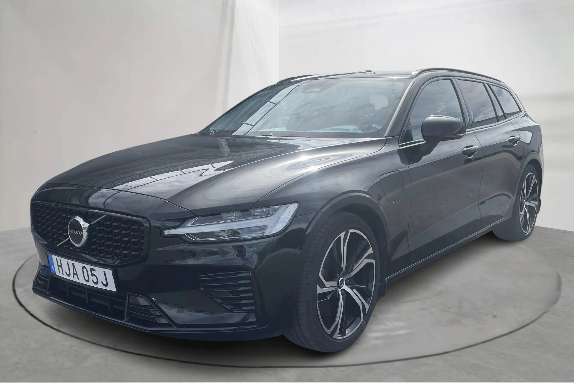 Presentation photo 1 of 20: Volvo V60 T6 AWD Recharge (350hk) - 69 970 km - Automatic - black - 2023