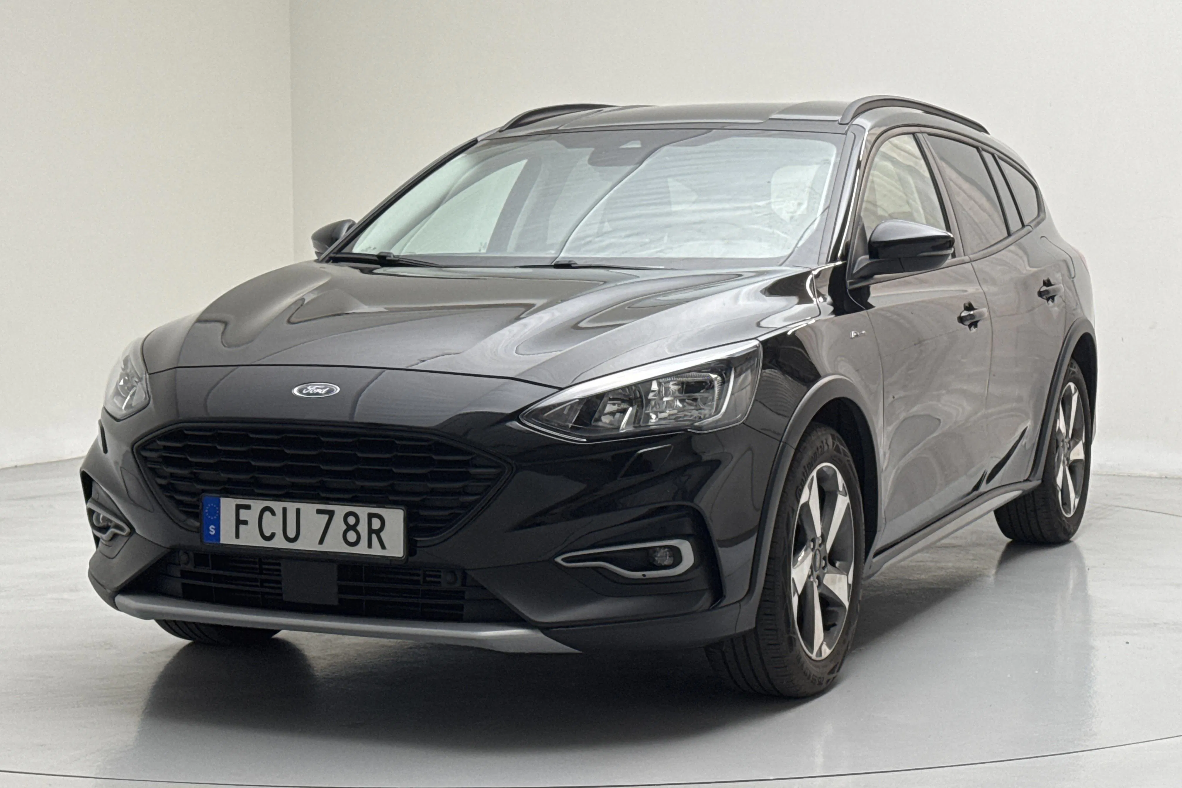 Esitlusfoto 1 aadressil 13: Ford Focus Active 1.0 EcoBoost (125hk) - 59 960 km - Käsitsi - must - 2022