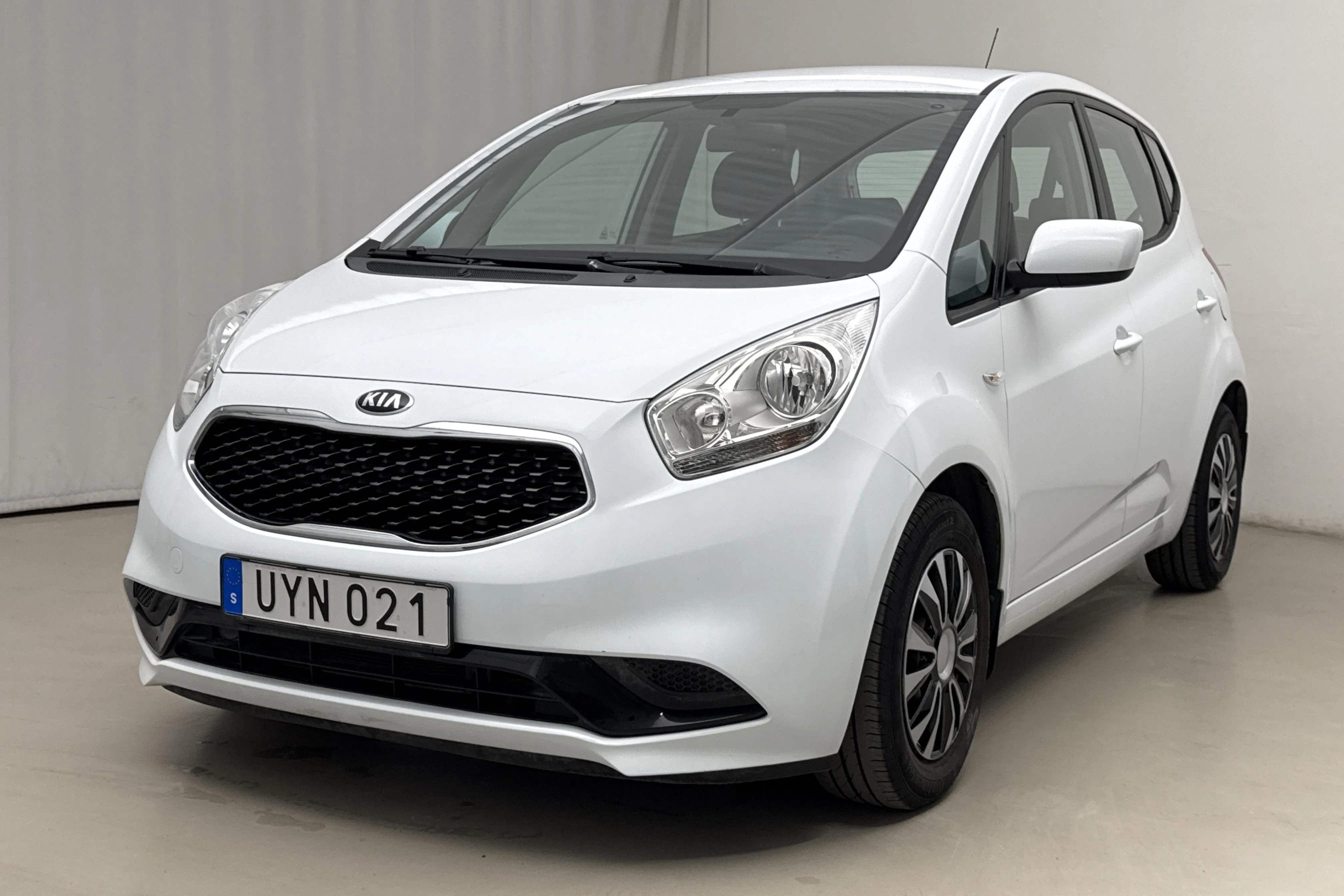 Presentationsfoto 1 av 15: KIA Venga 1.4 CRDi (90hk) - 5 921 mil - Manuell - vit - 2017