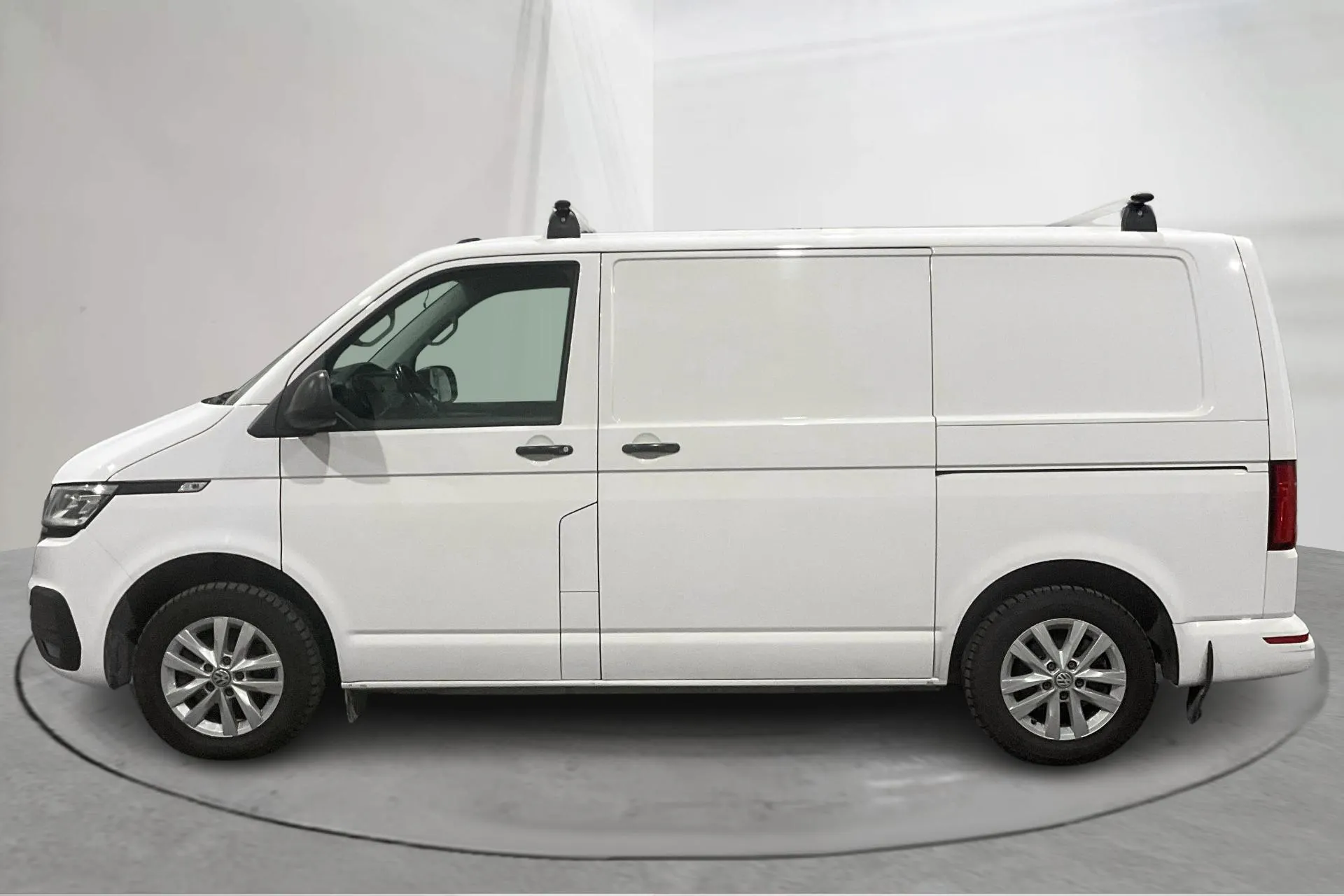 Presentation photo 2 of 14: VW Transporter T6 2.0 TDI BMT Skåp 4MOTION (150hk) - 134 780 km - Automatic - white - 2020