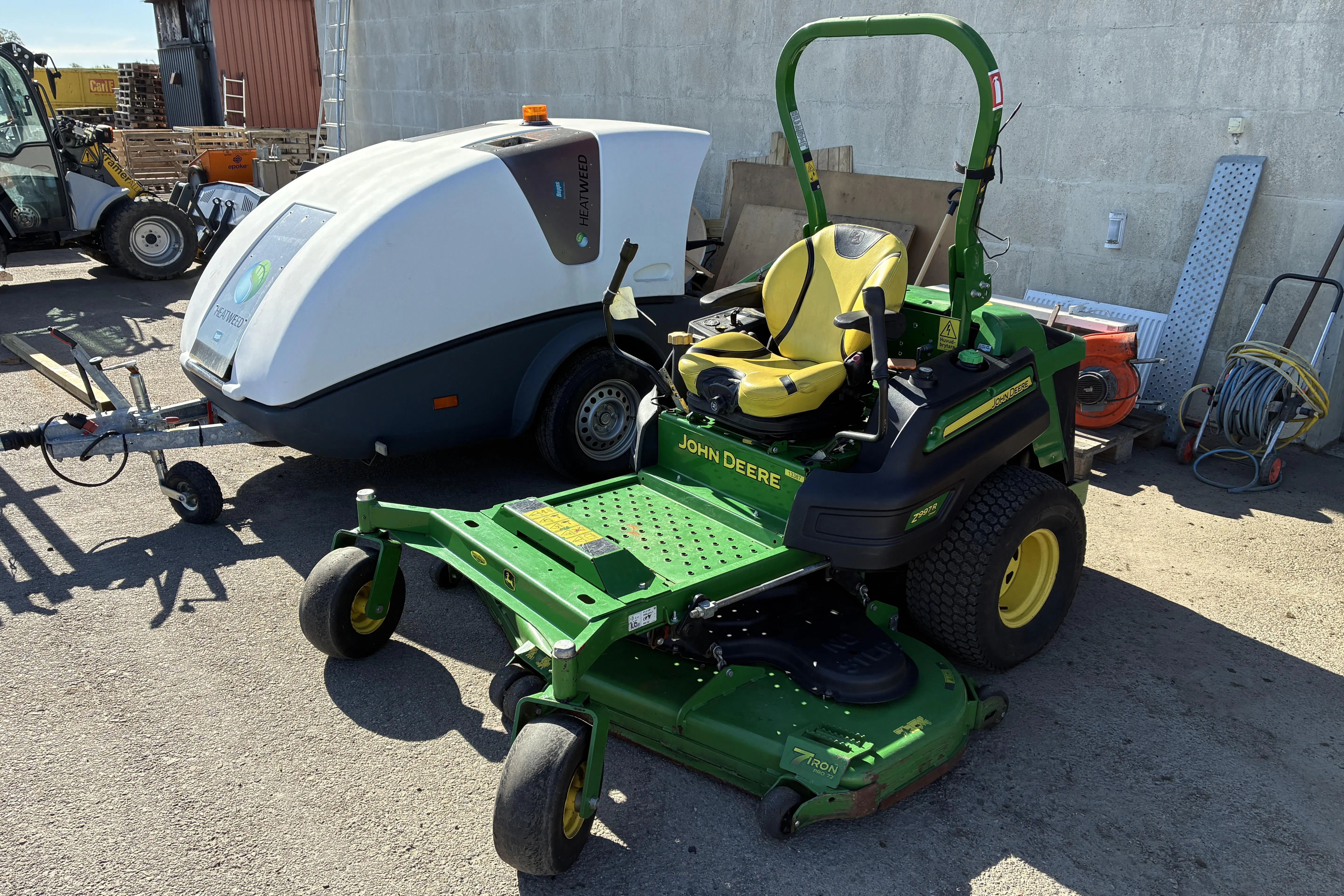 Presentationsfoto 1 av 29: John Deere Z997R, åkgräsklippare - 0 km - 2018